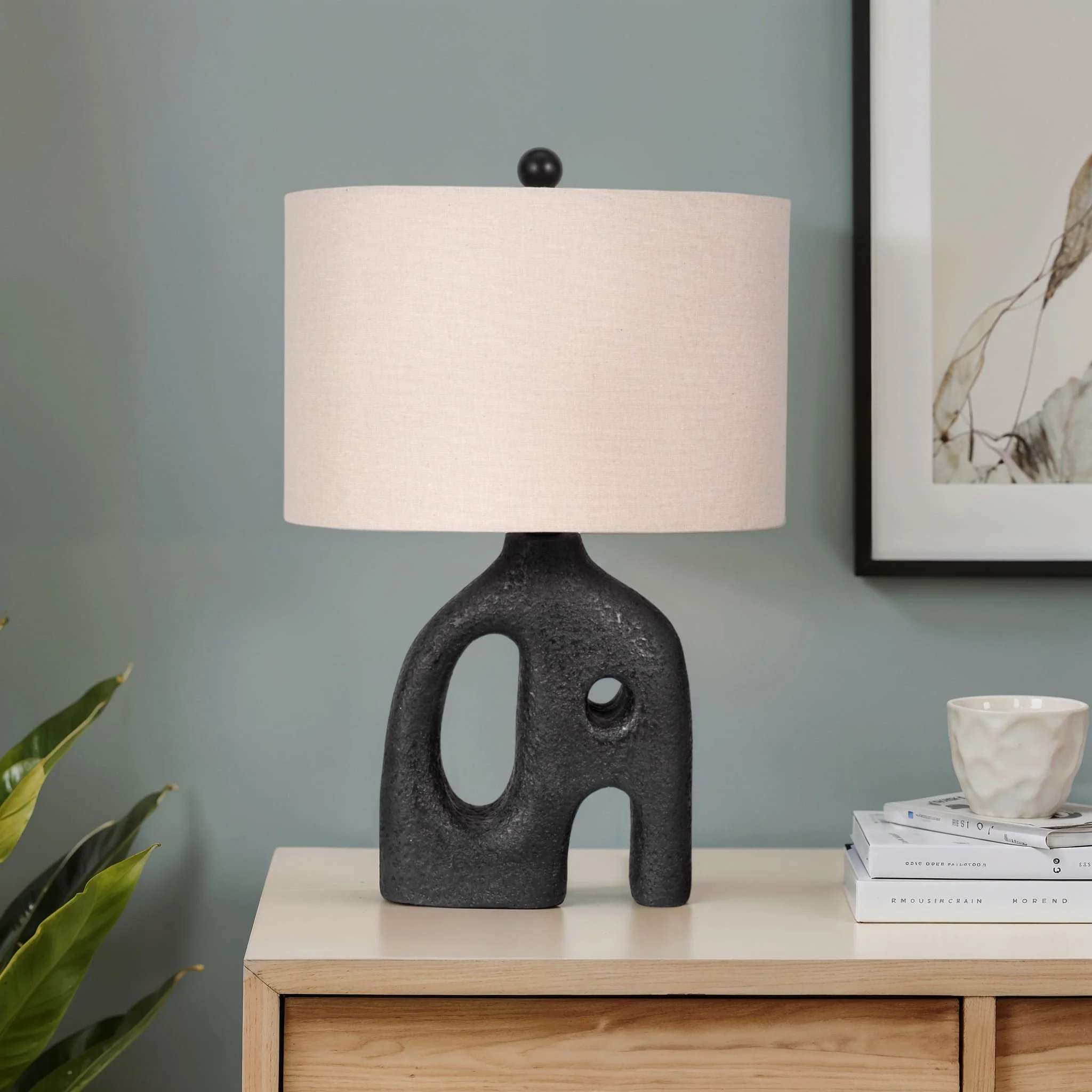 21" Open Cut-out Table Lamp, Black - Image 8