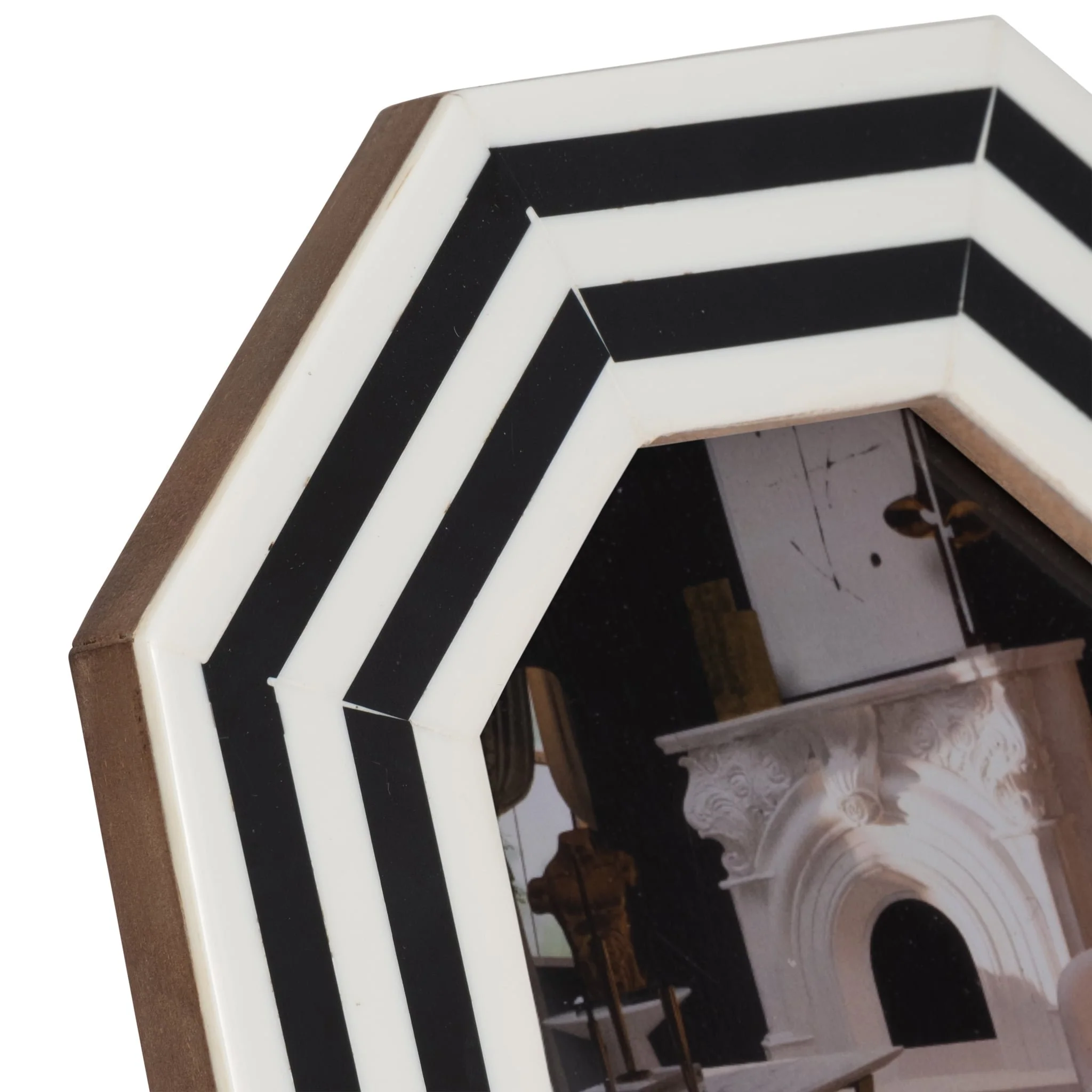 4x4 Lines Octagon Photo Frame, Black/white - Image 4