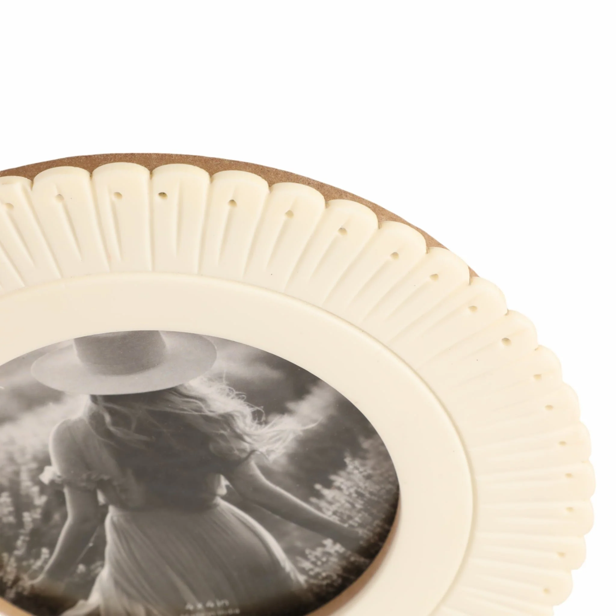 4x4 Round Etched Petal Resin Photo Frame, Ivory - Image 6