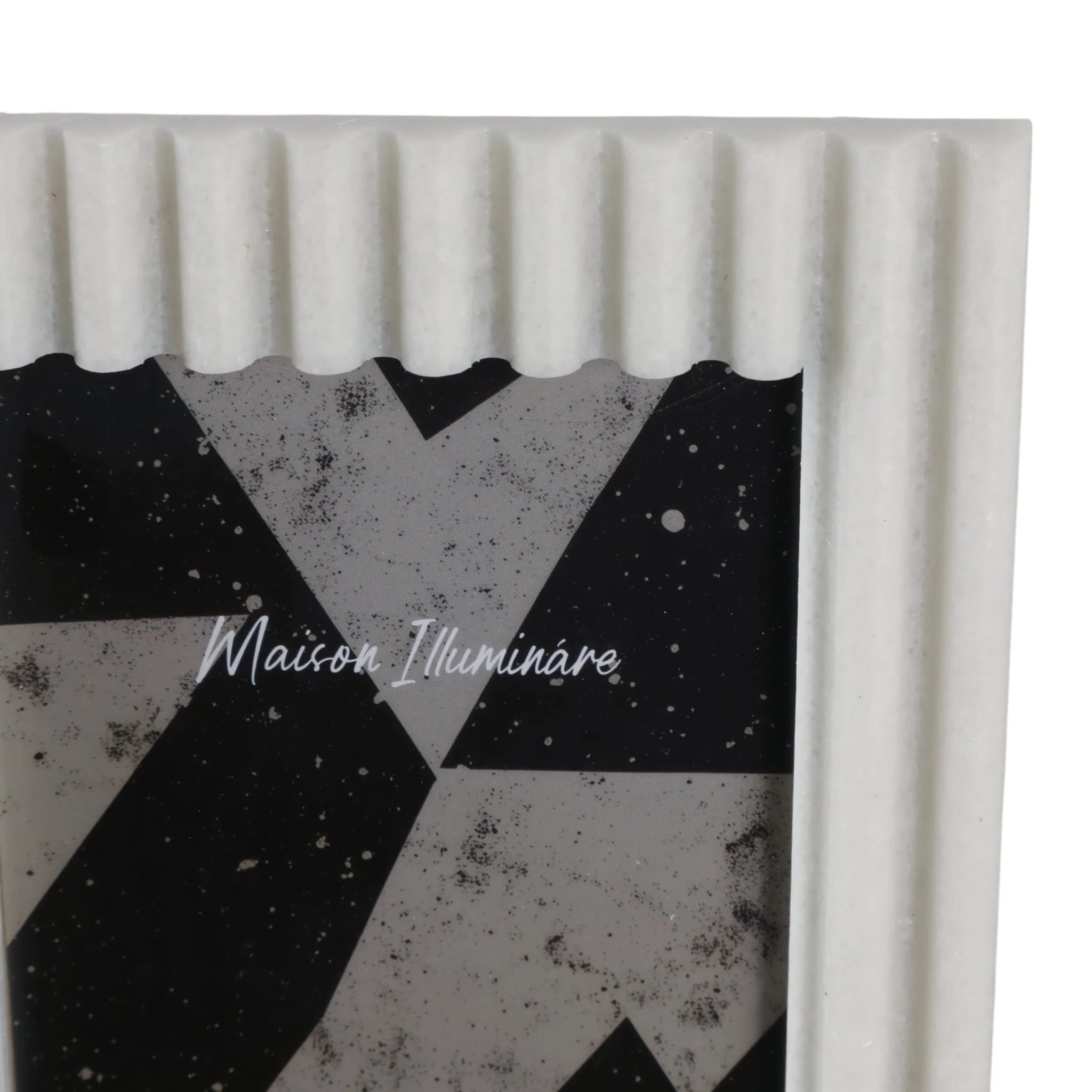 4x6" Ridged Quartz Resin Photo Frame, White - Image 6