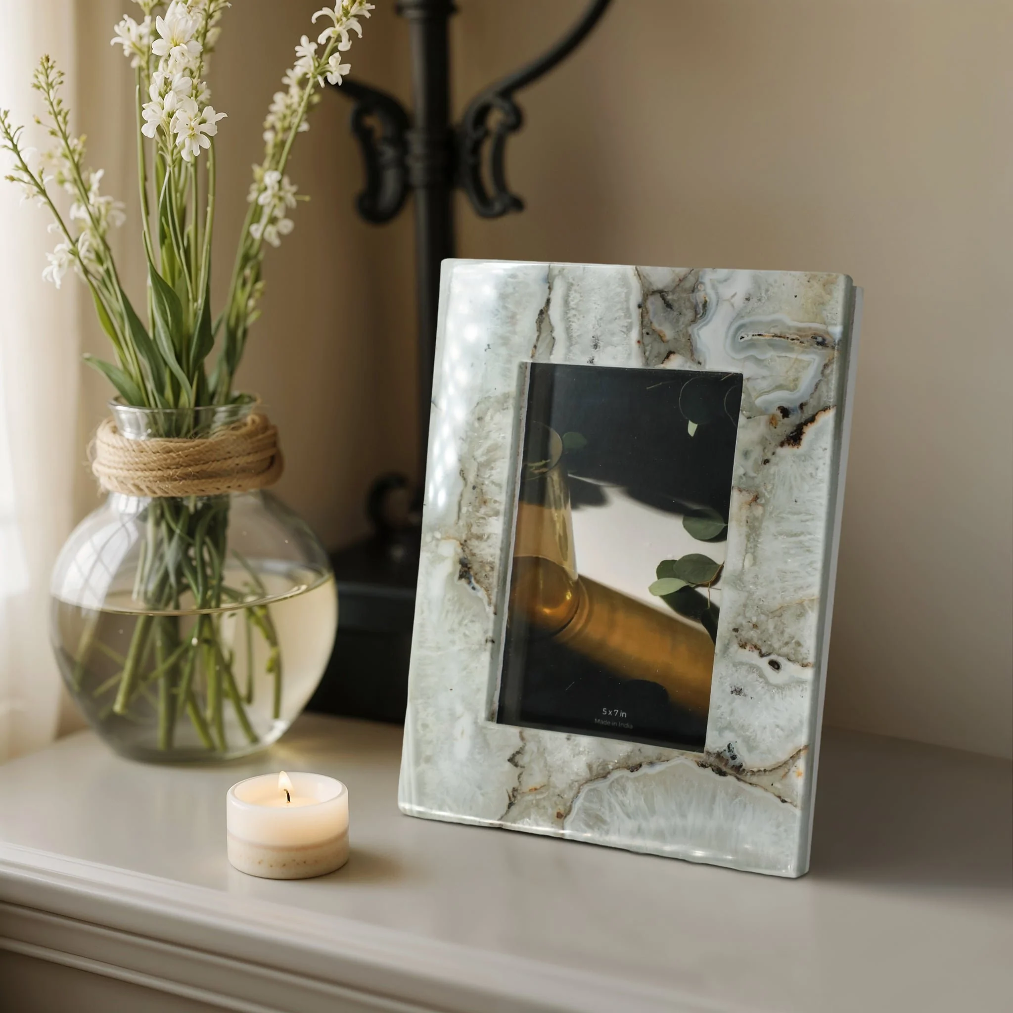 5x7 Agate Photo Frame, White - Image 5