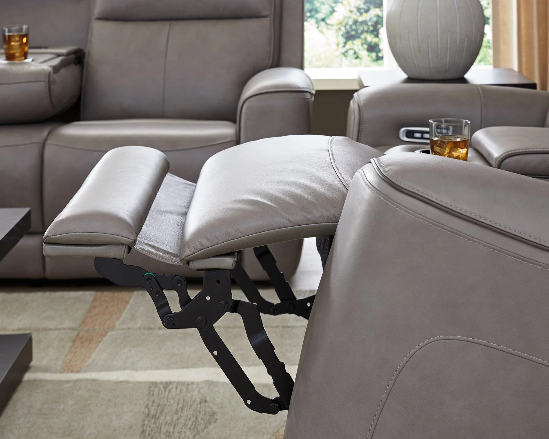 5Z-Comfort Living Room Set - Image 6