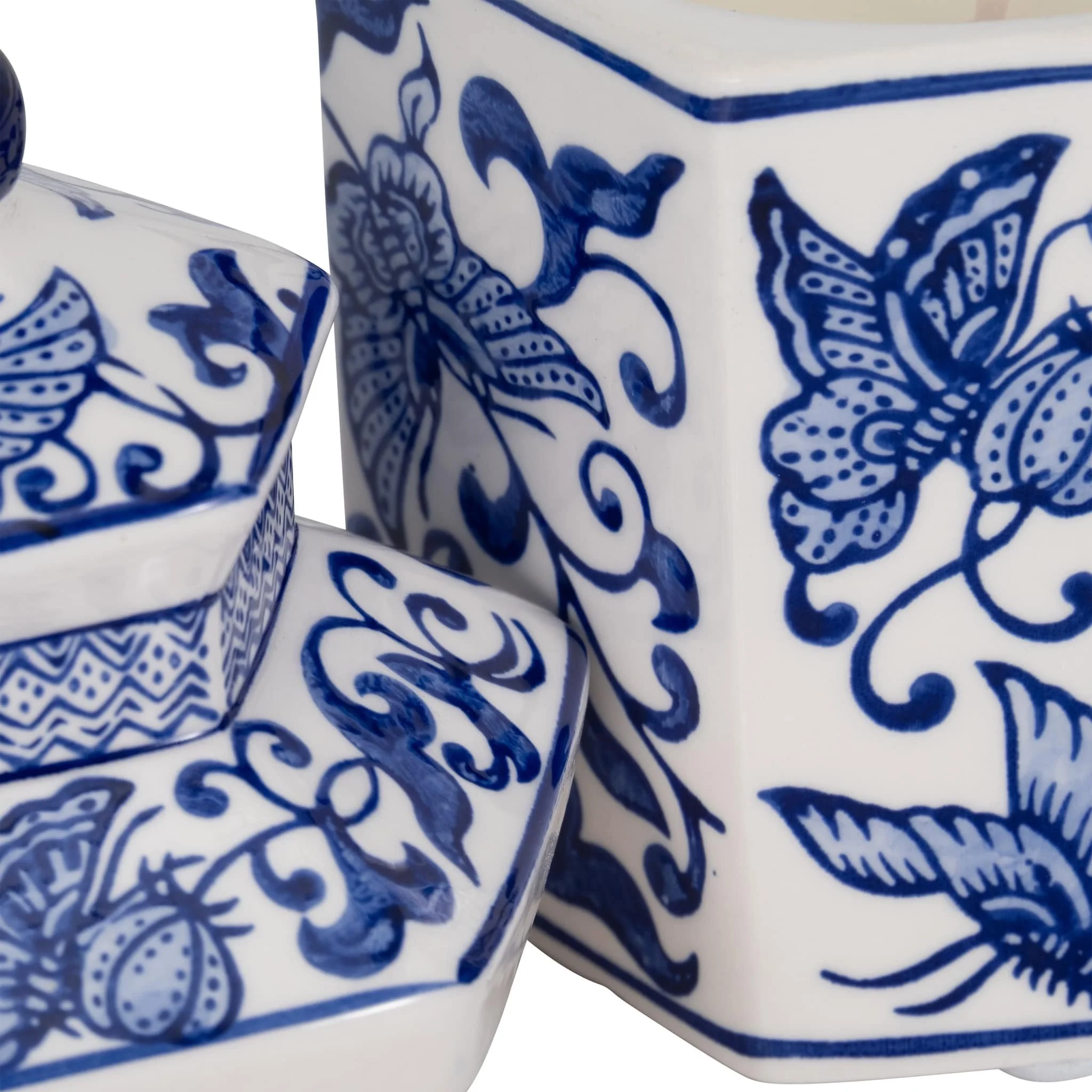 7" 6oz Sandalwood Myrrh Chinoiserie Cndle,blu/wht - Image 5