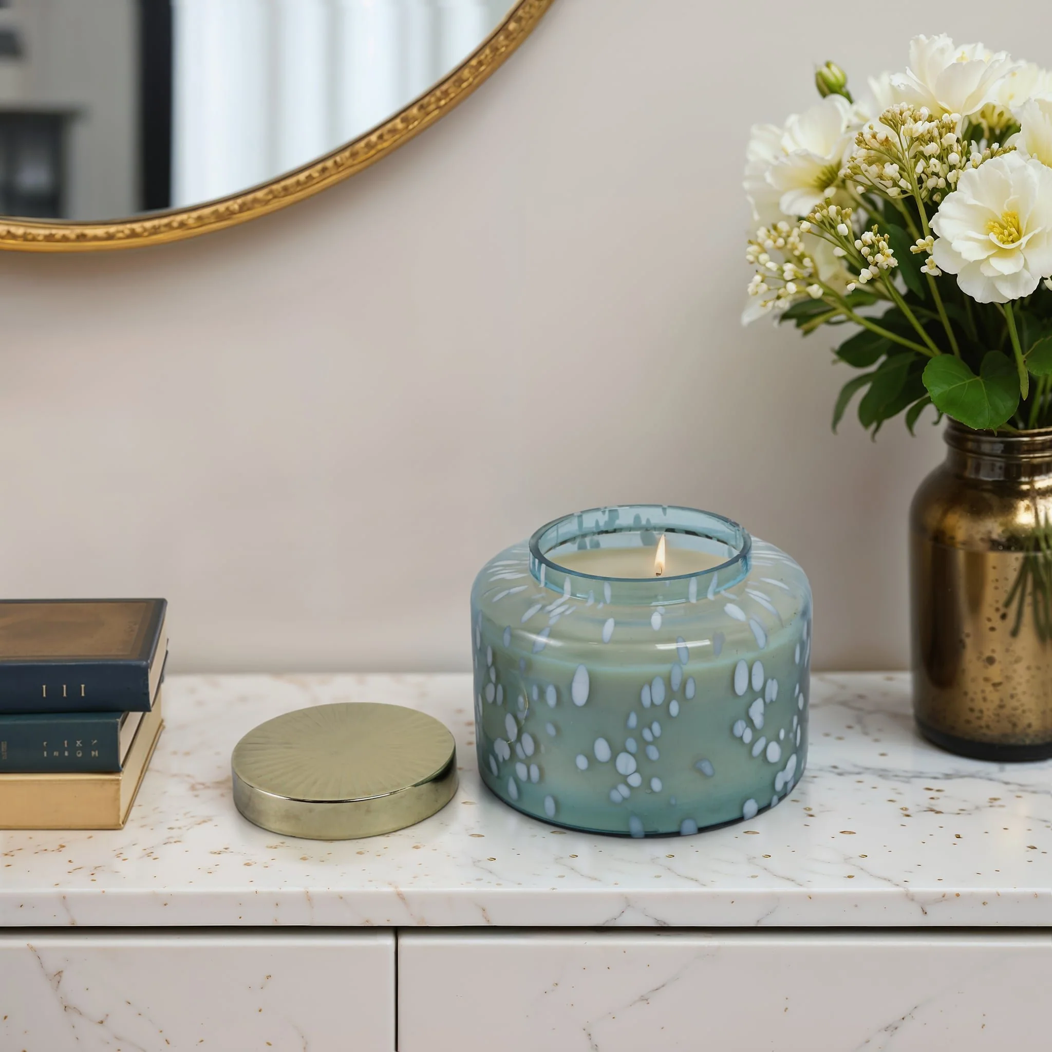 7" 71 Oz Jasmine Speckle Lidded Candle, Blue/gold - Image 9