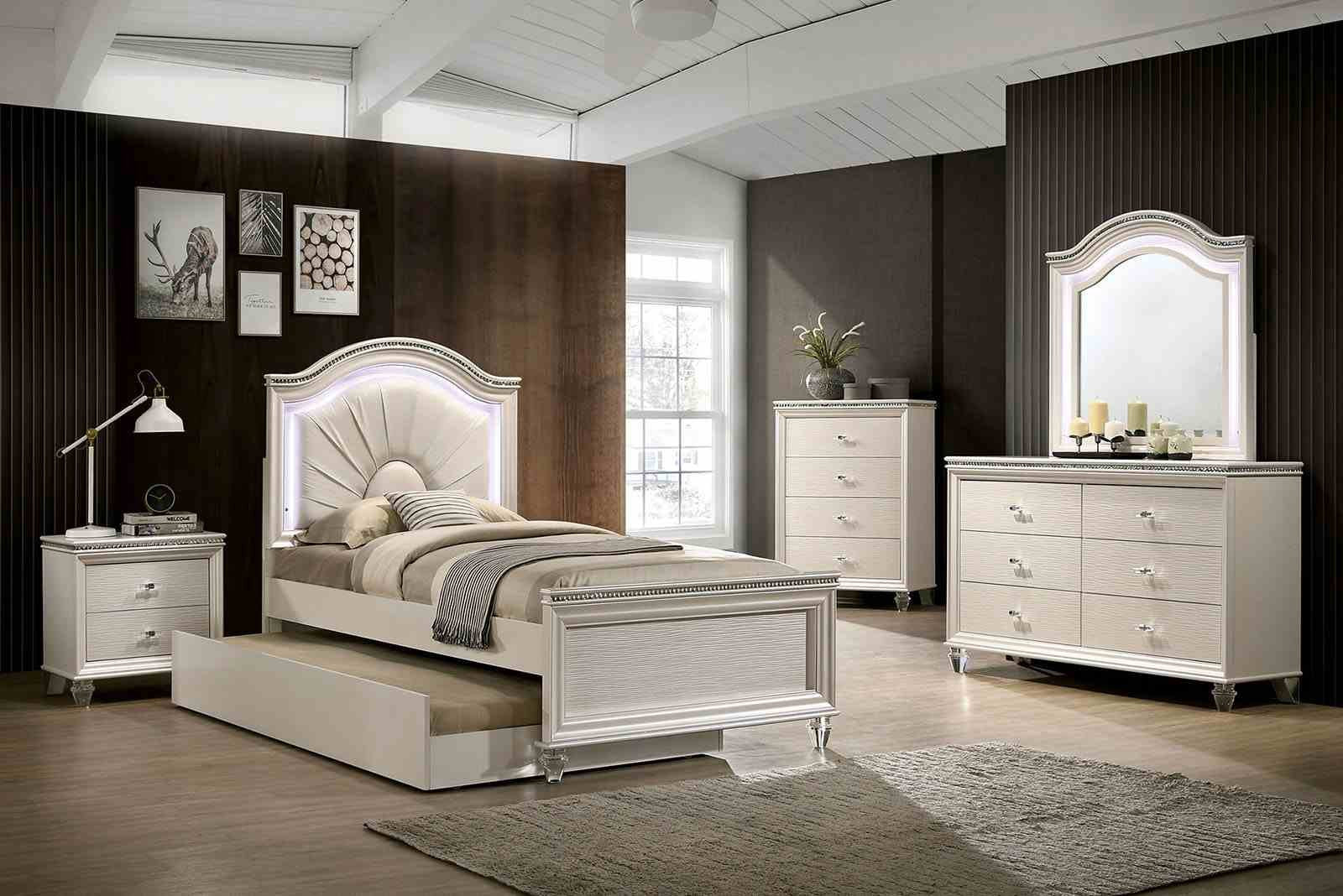 Allie Dresser, Pearl White - Image 2