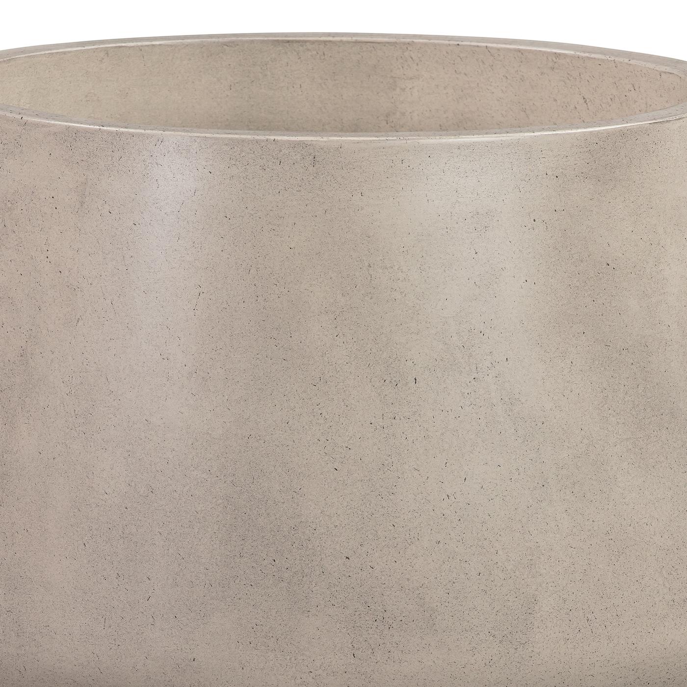 Amethyst Large Round Lightweight White Concrete Indoor or Outdoor Planter in white - Image 2