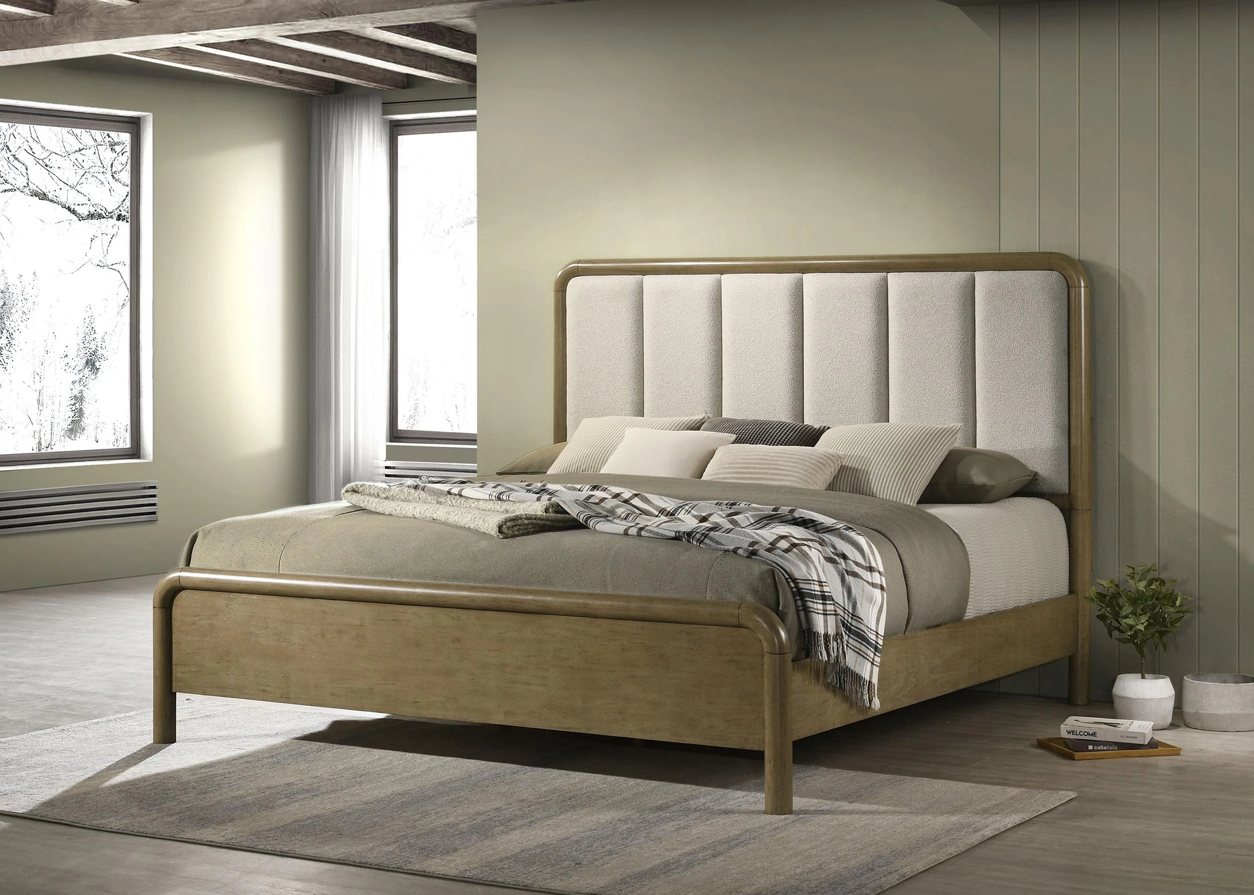 Amsbury Panel Bed - Image 2