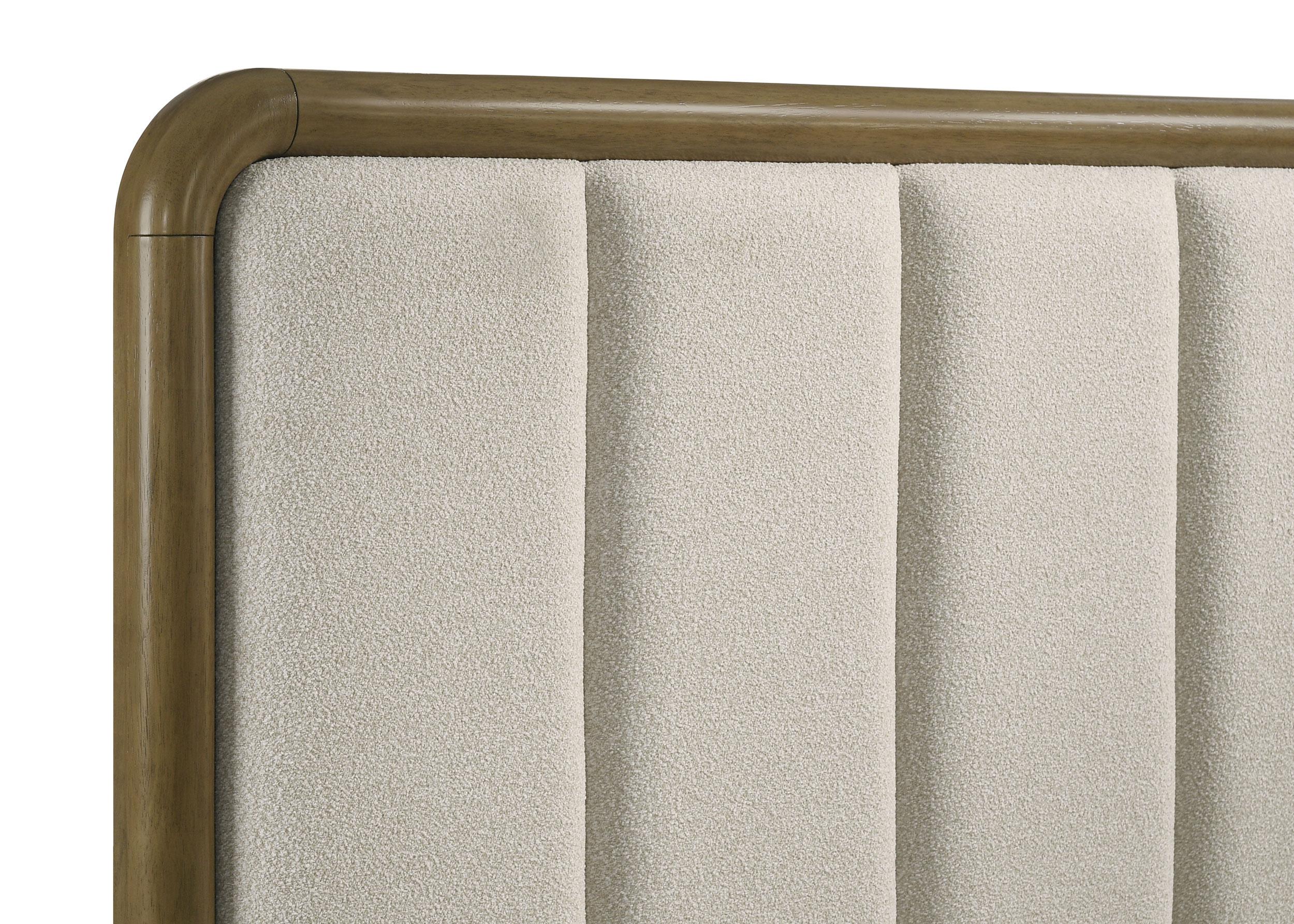 Amsbury Panel Bed - Image 5
