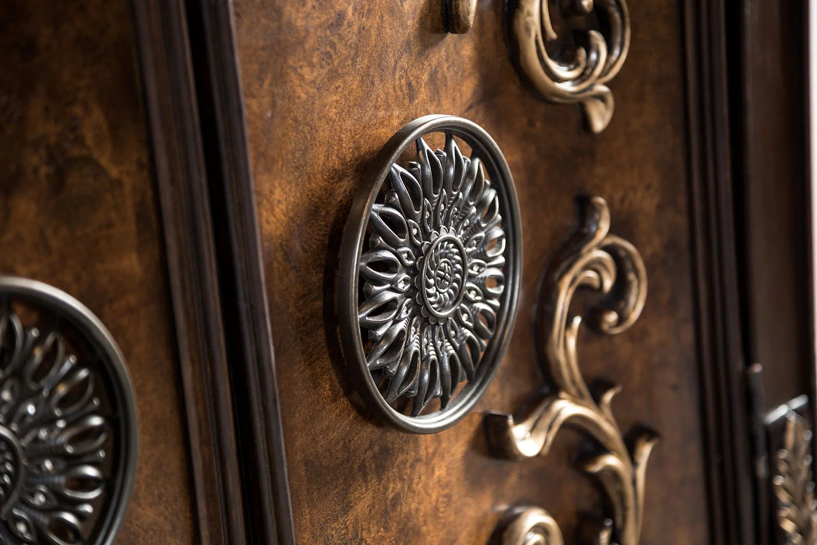 Aquilina Chest, Dark Cherry/Oak - Image 3