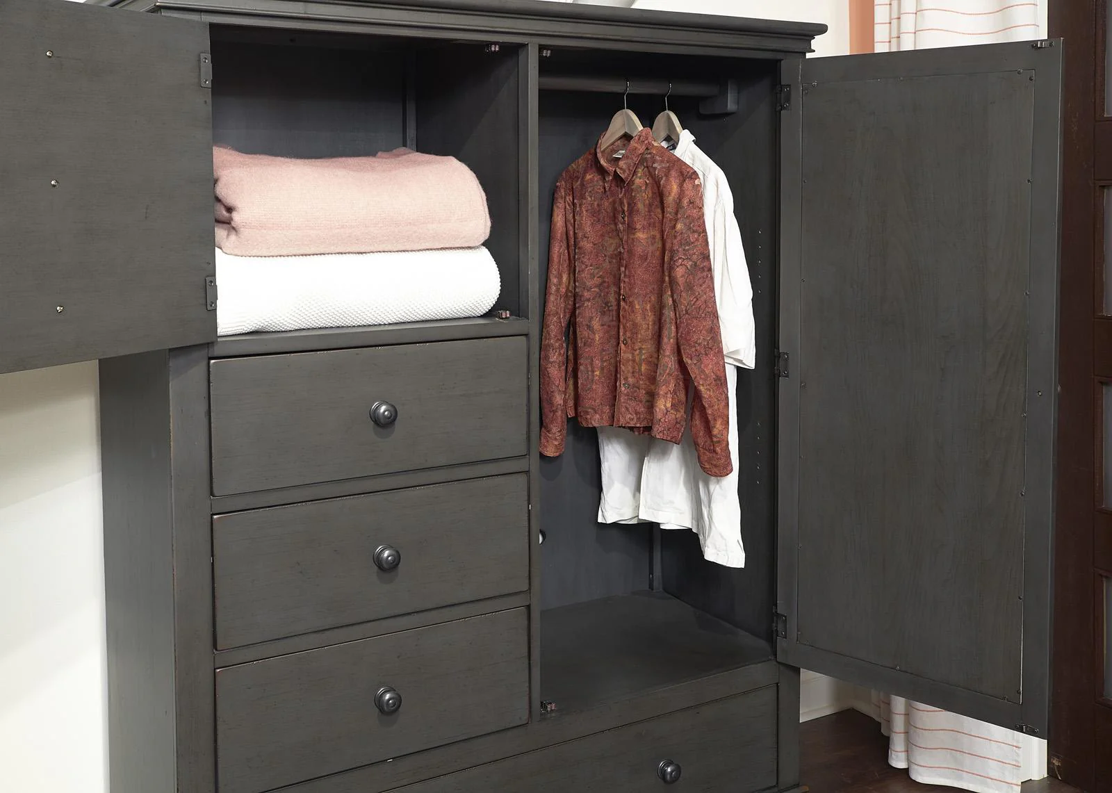 Aspenhome Oxford Chiffarobe in Peppercorn - Image 3