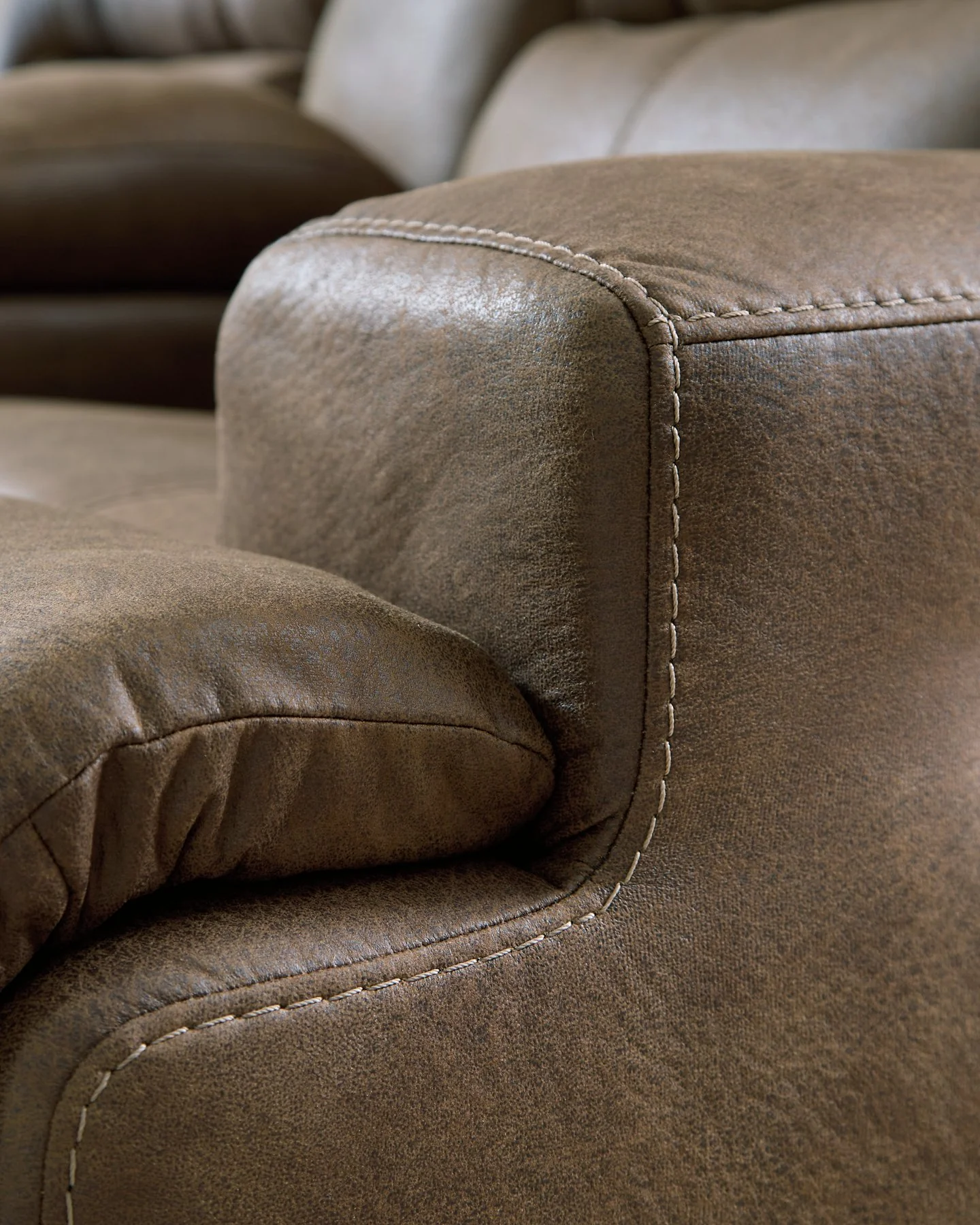 Beckley Place Power Reclining Sofa - Image 12