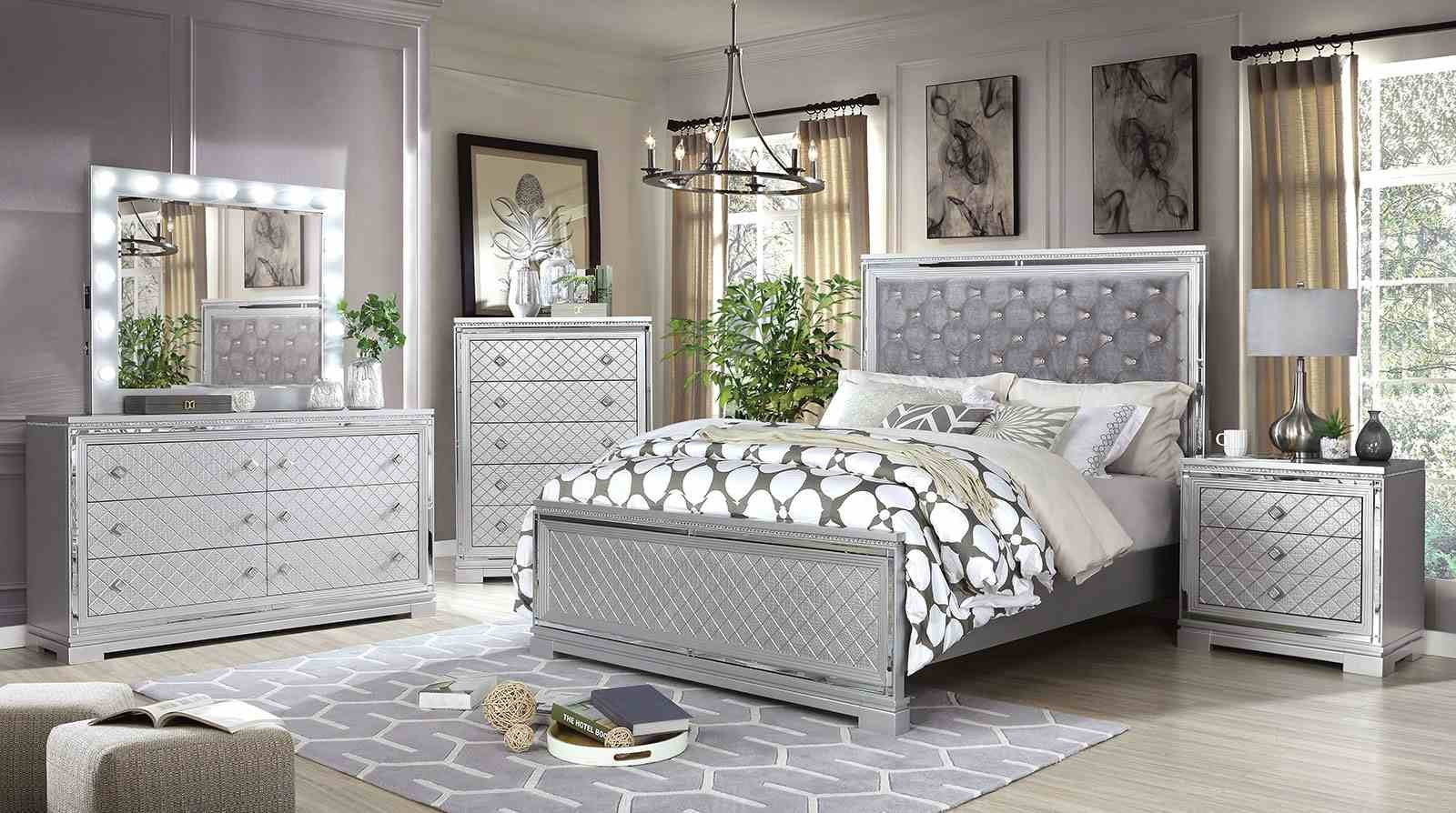 Belleterre Dresser, Silver - Image 2