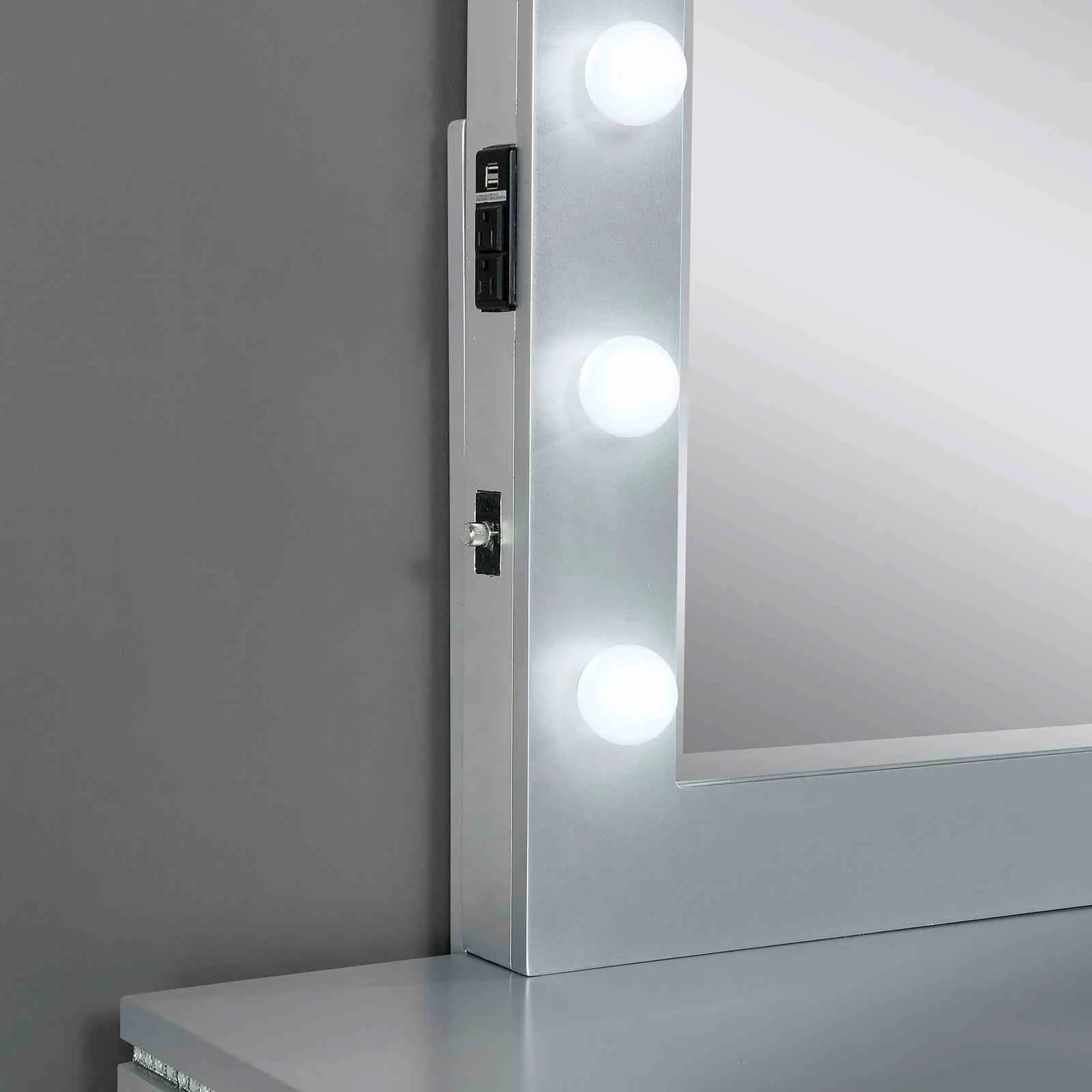 Belleterre Mirror w/ LED, Silver - Image 3