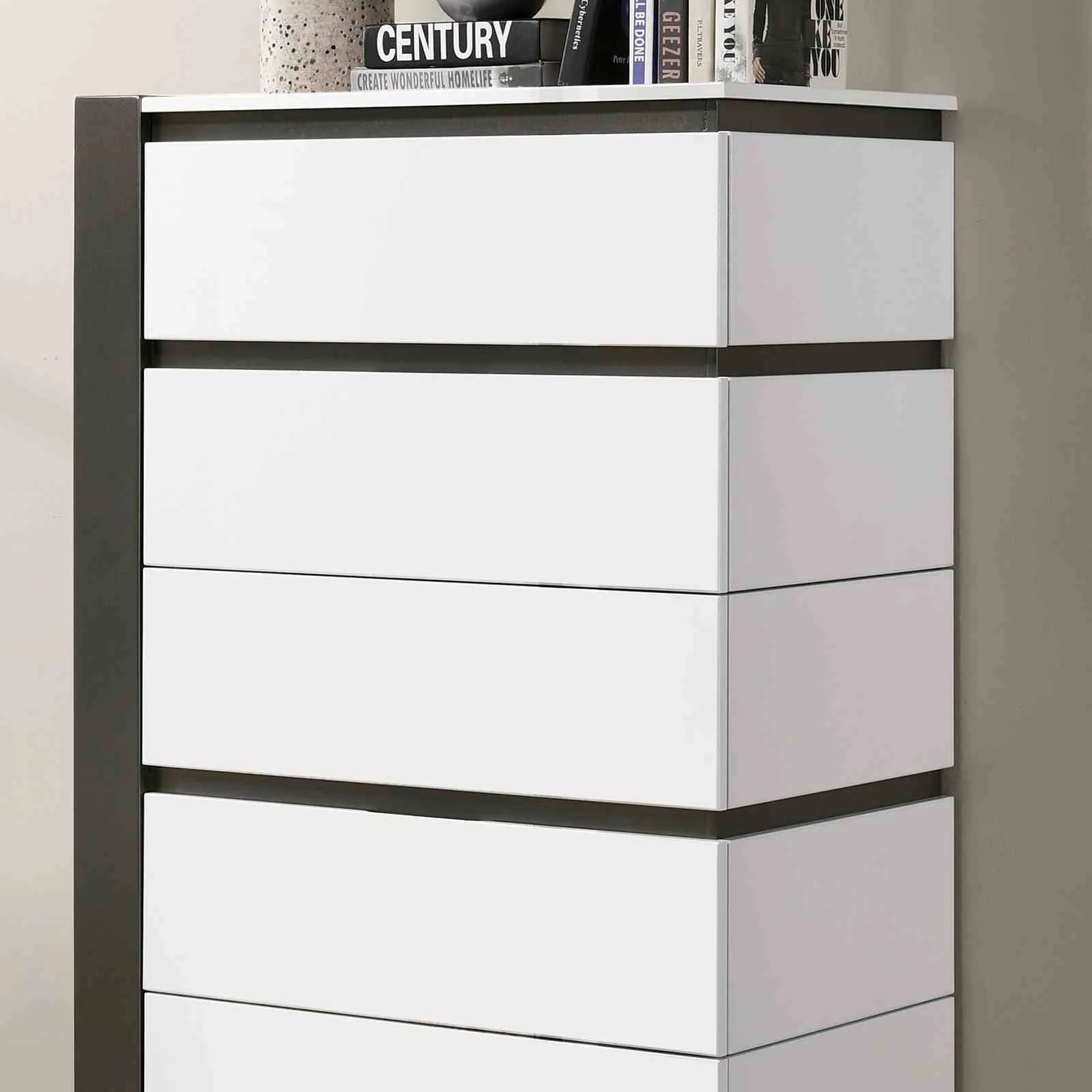 Birsfelden Chest, White - Image 3