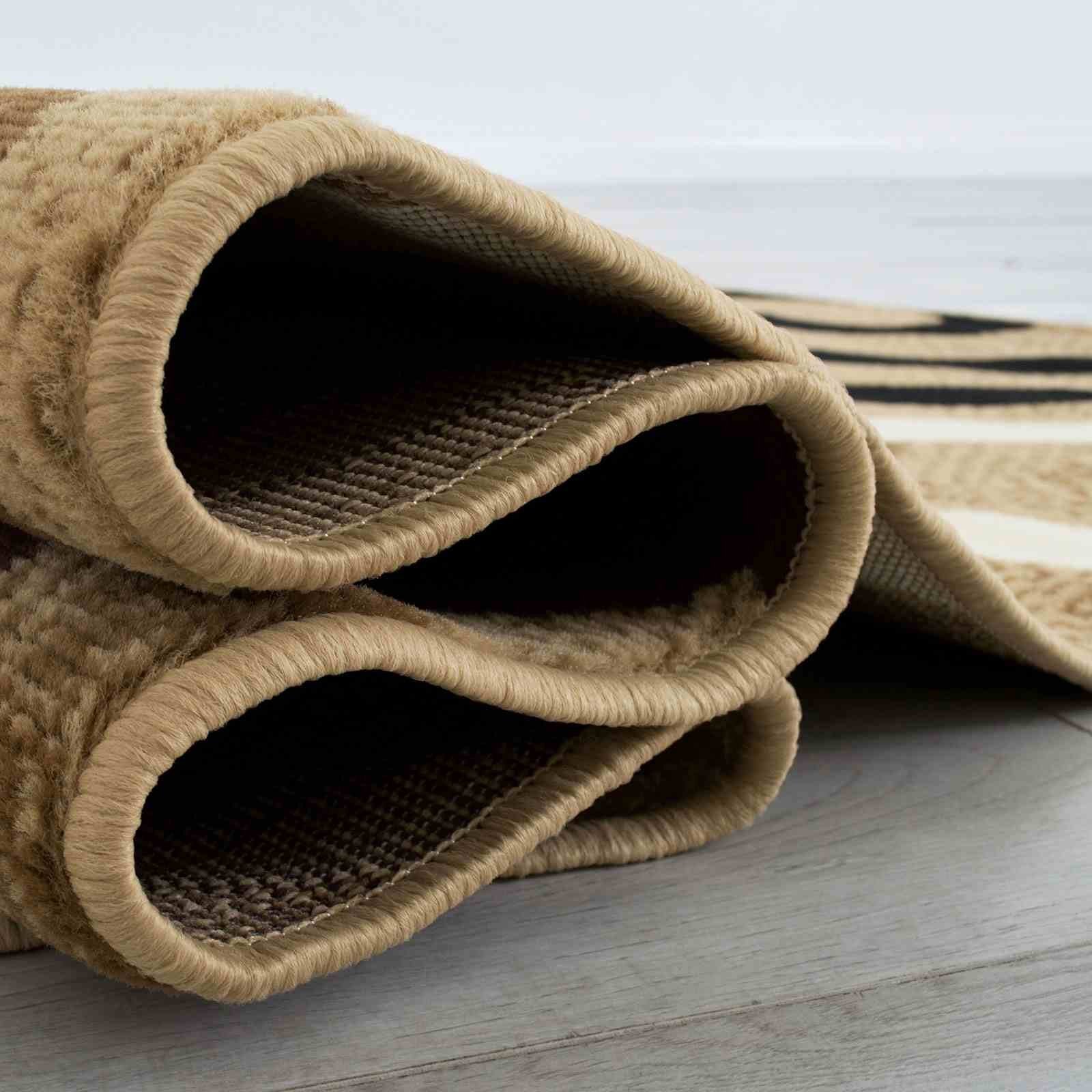 Blitar 5' X 7' Area Rug - Image 3