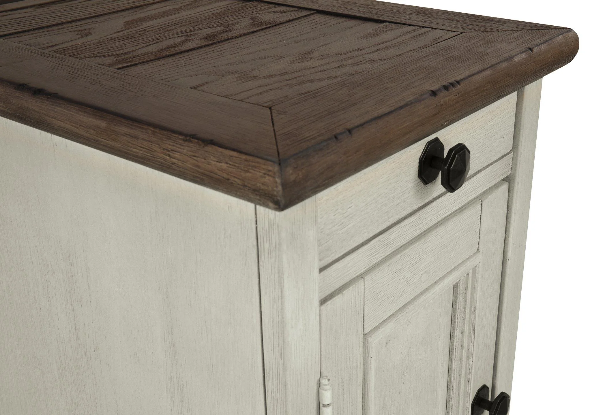 Bolanburg Occasional Table Set - Image 13