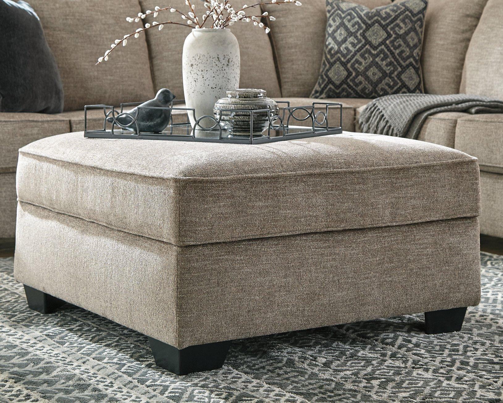 Bovarian Living Room Set - Image 5