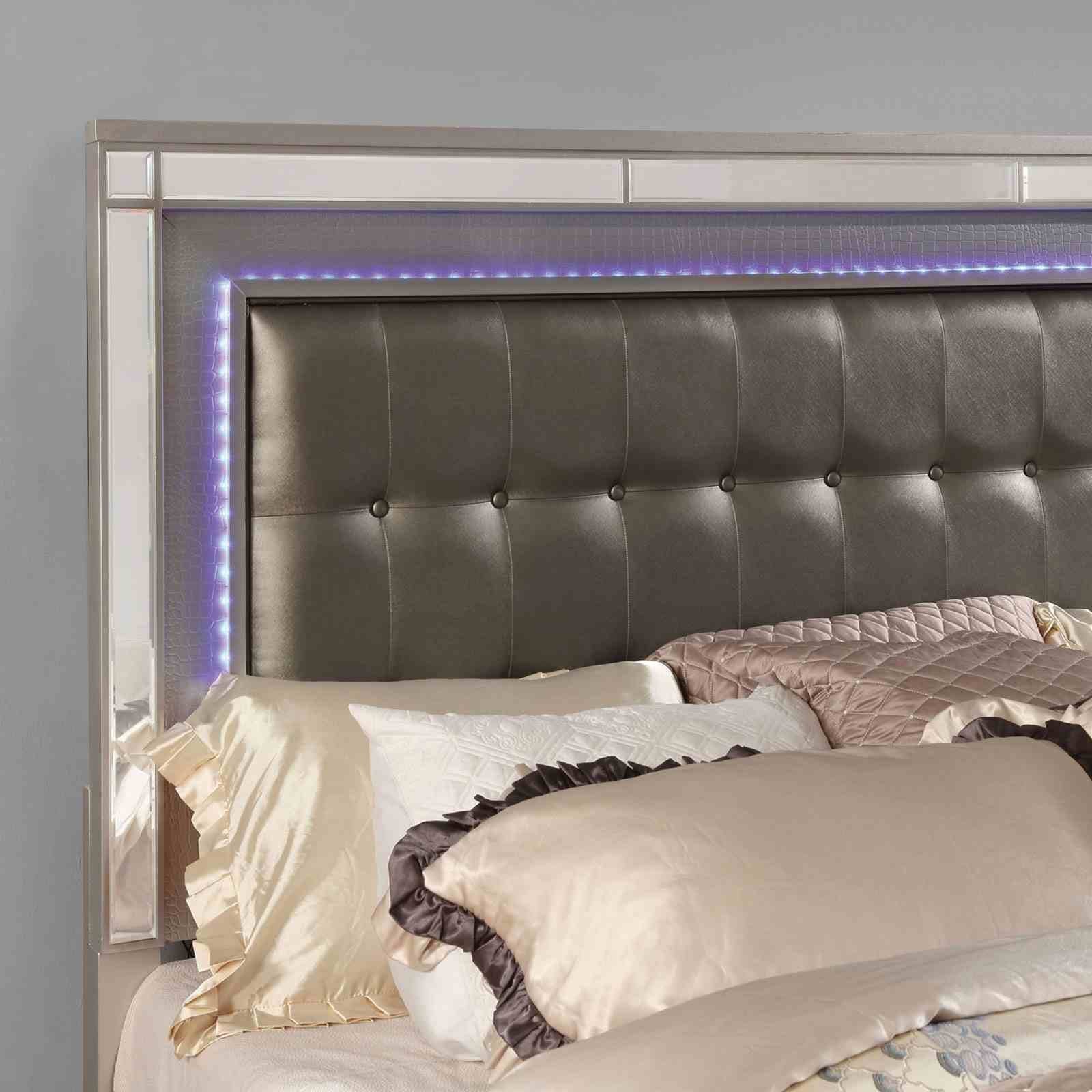 Brachium Cal.King Bed, Silver - Image 3