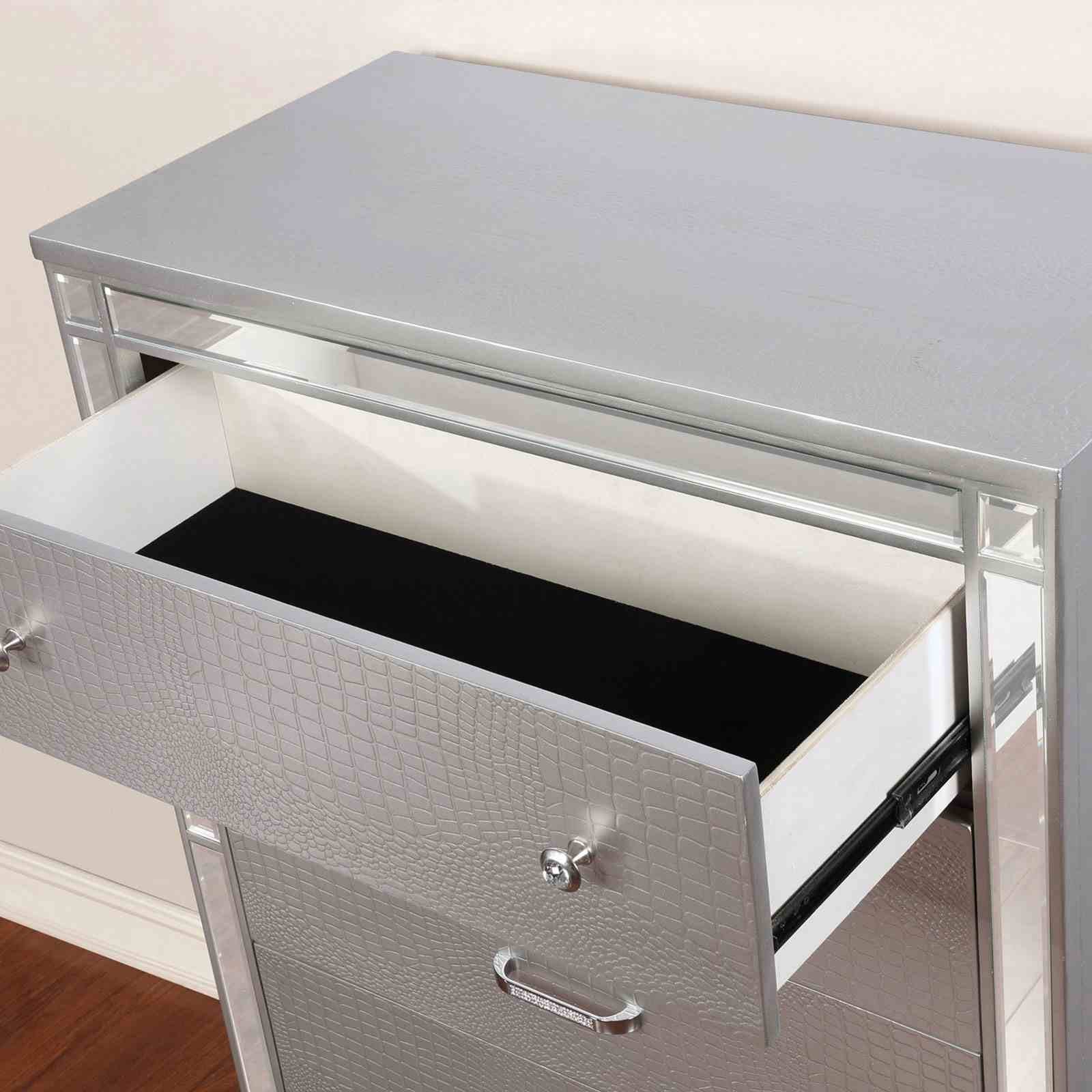 Brachium Chest, Silver - Image 5