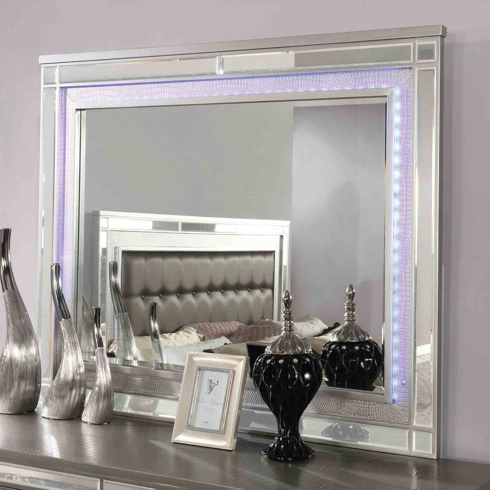 Brachium Dresser, Silver - Image 5