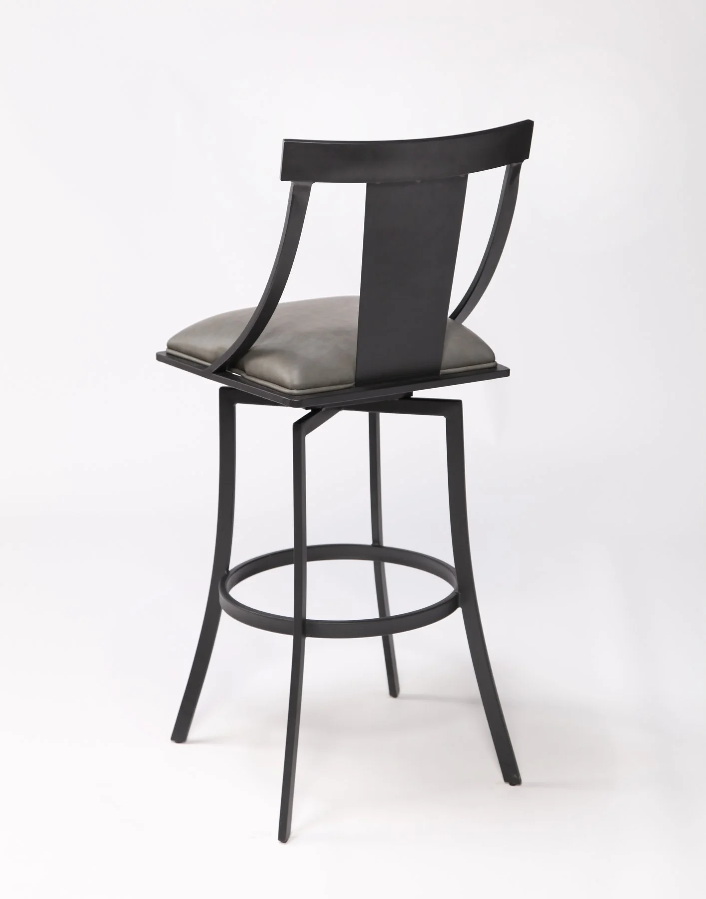 Brisbane Contemporary 26" Counter Height Barstool in Matte Black Finish and Vintage Gray Faux Leather - Image 4