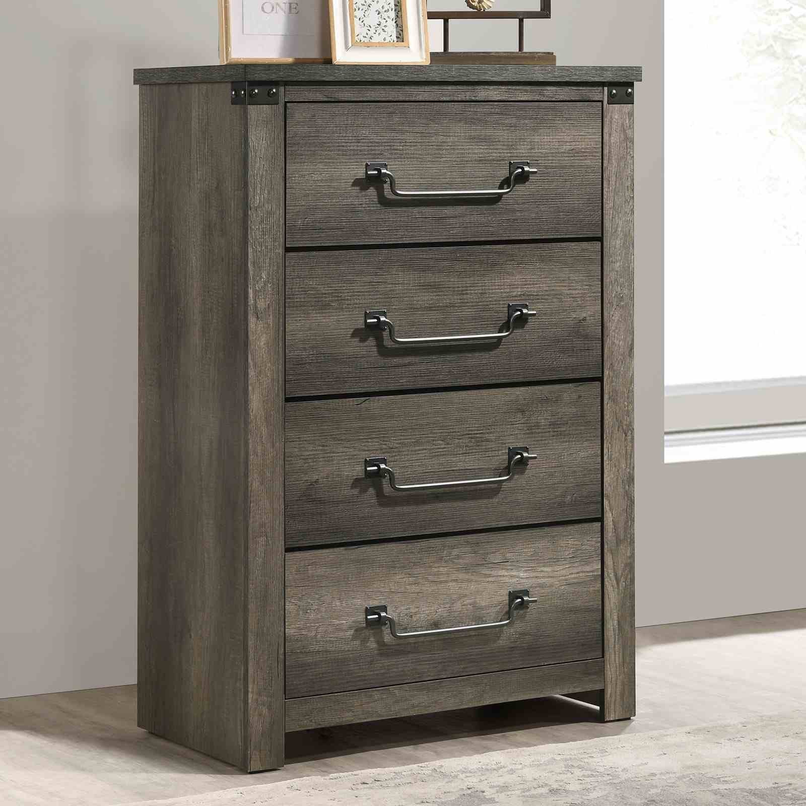 Britonale 5 Pc. Queen Bedroom Set w/ Chest - Image 4