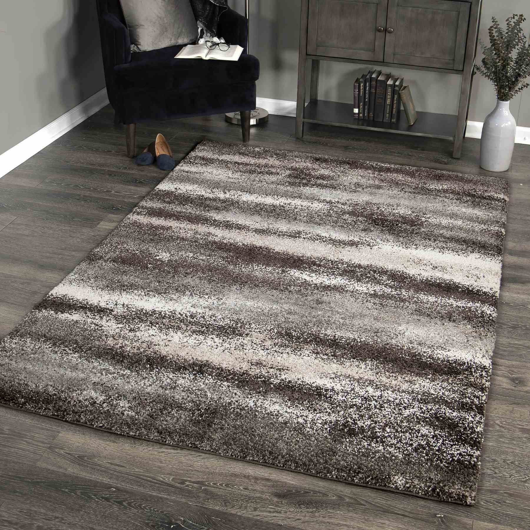 Brookfield Contemporary 5x8 Area Rug in Charcoal/Beige - Image 3