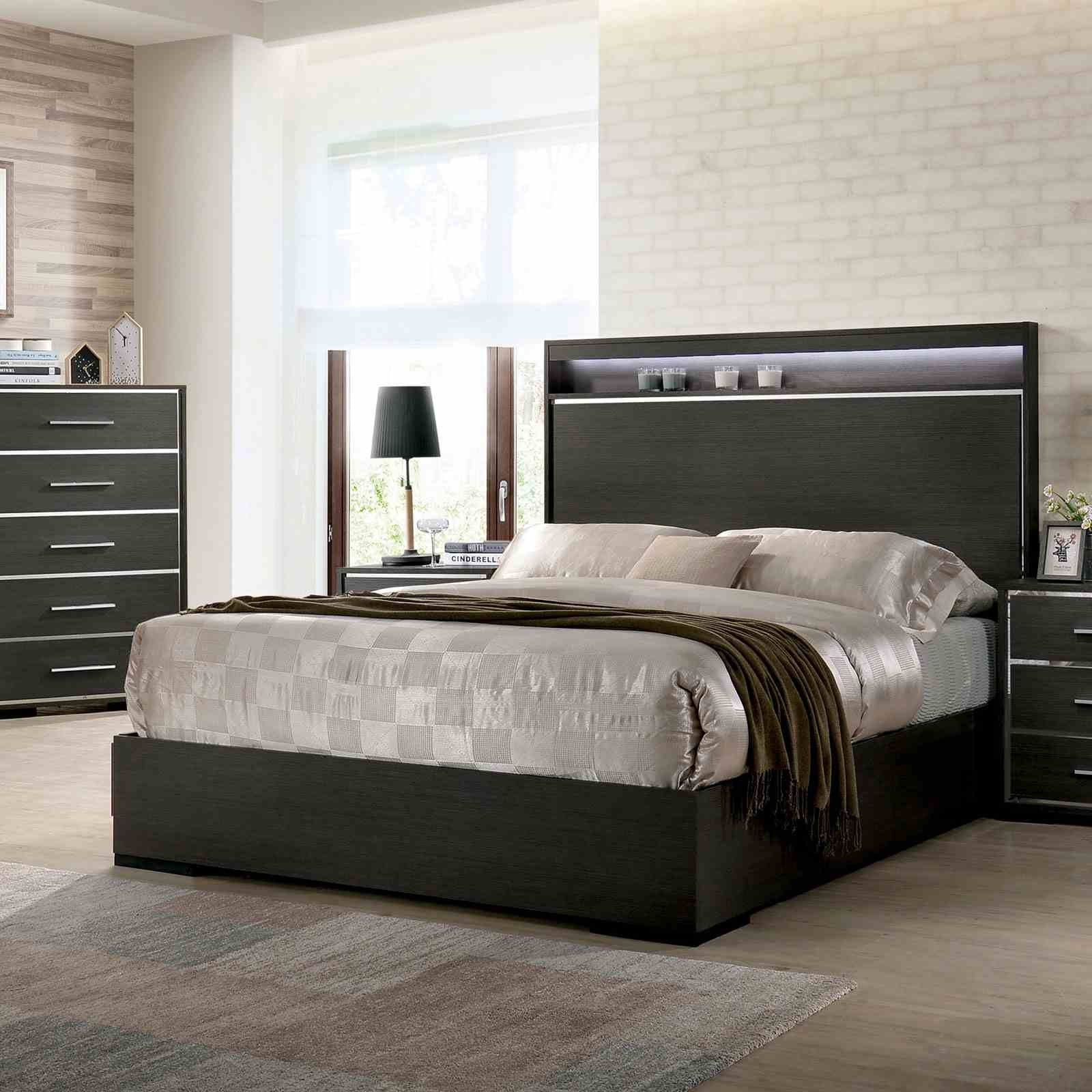 Camryn 5 Pc. Queen Bedroom Set w/ Chest - Image 2