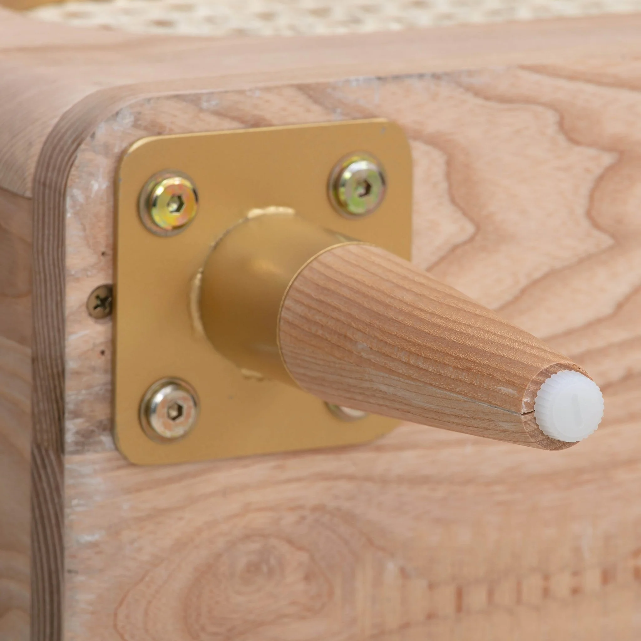 Carmen Cane 6 Drawer Dresser - Image 8