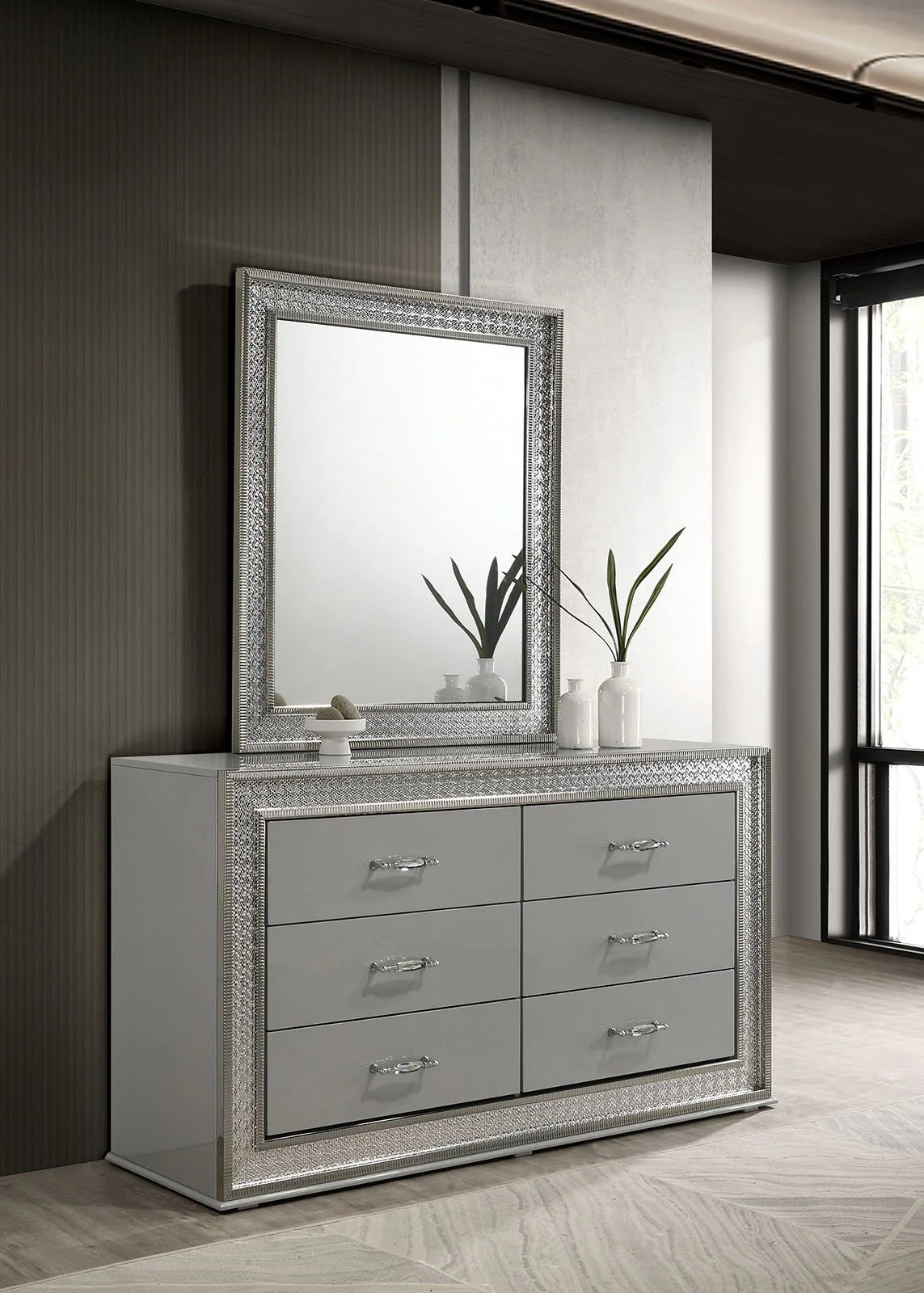 Cassiopeia 5 Pc. Queen Bedroom Set w/ 2NS - Image 5