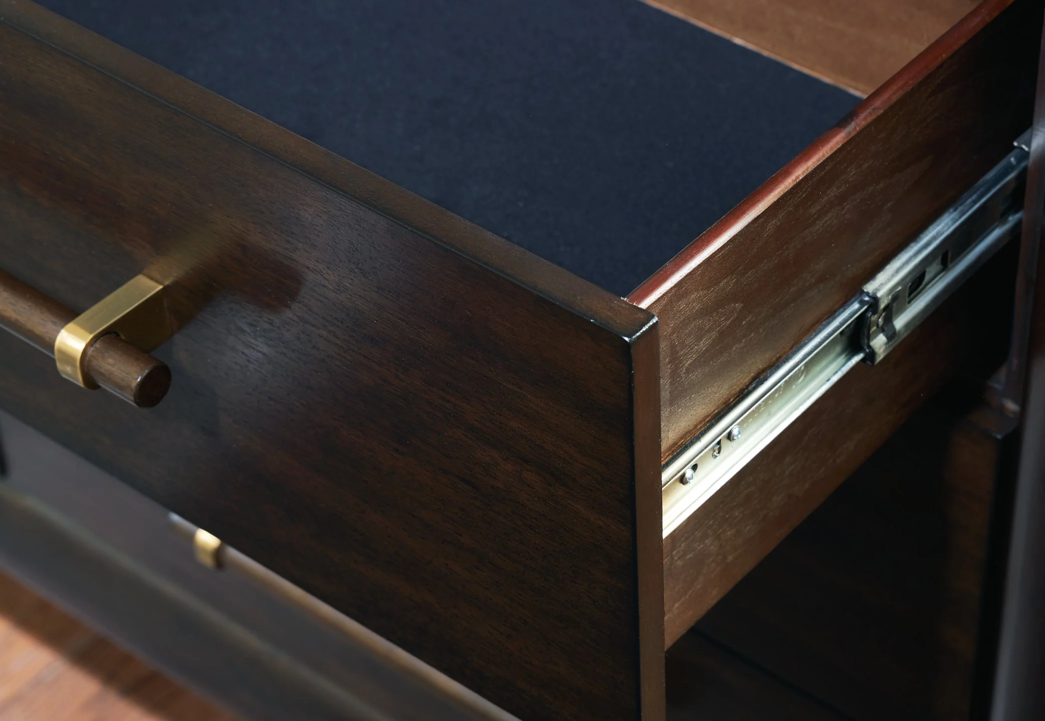 Dantenton Dresser and Mirror - Image 8