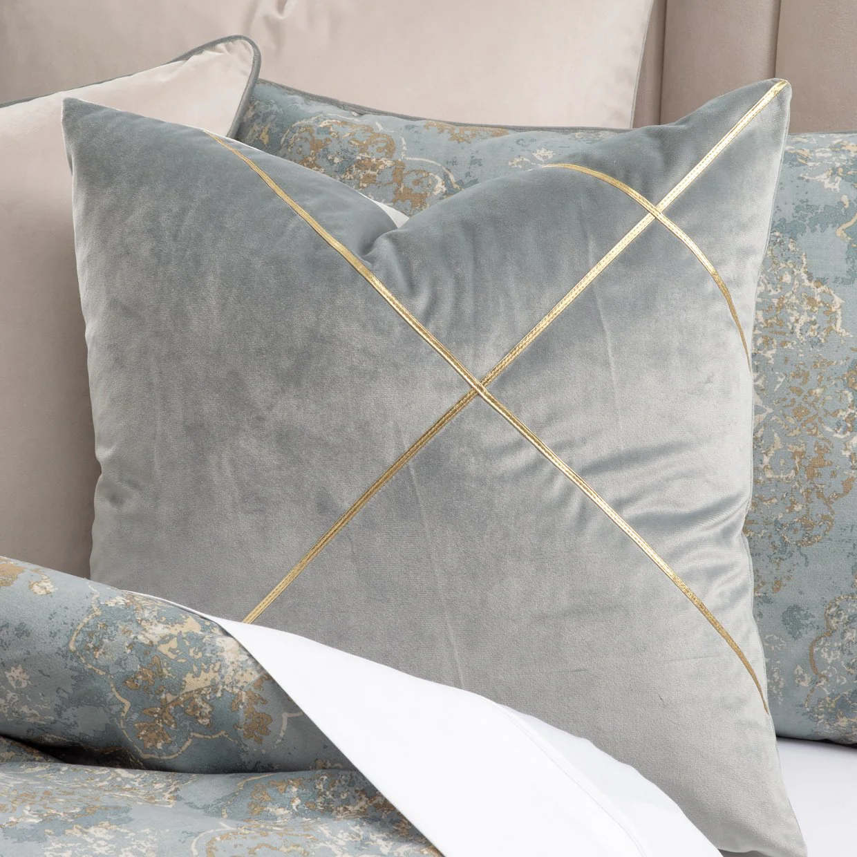 Debonair 10-Piece King Comforter Set - Mist - Image 4
