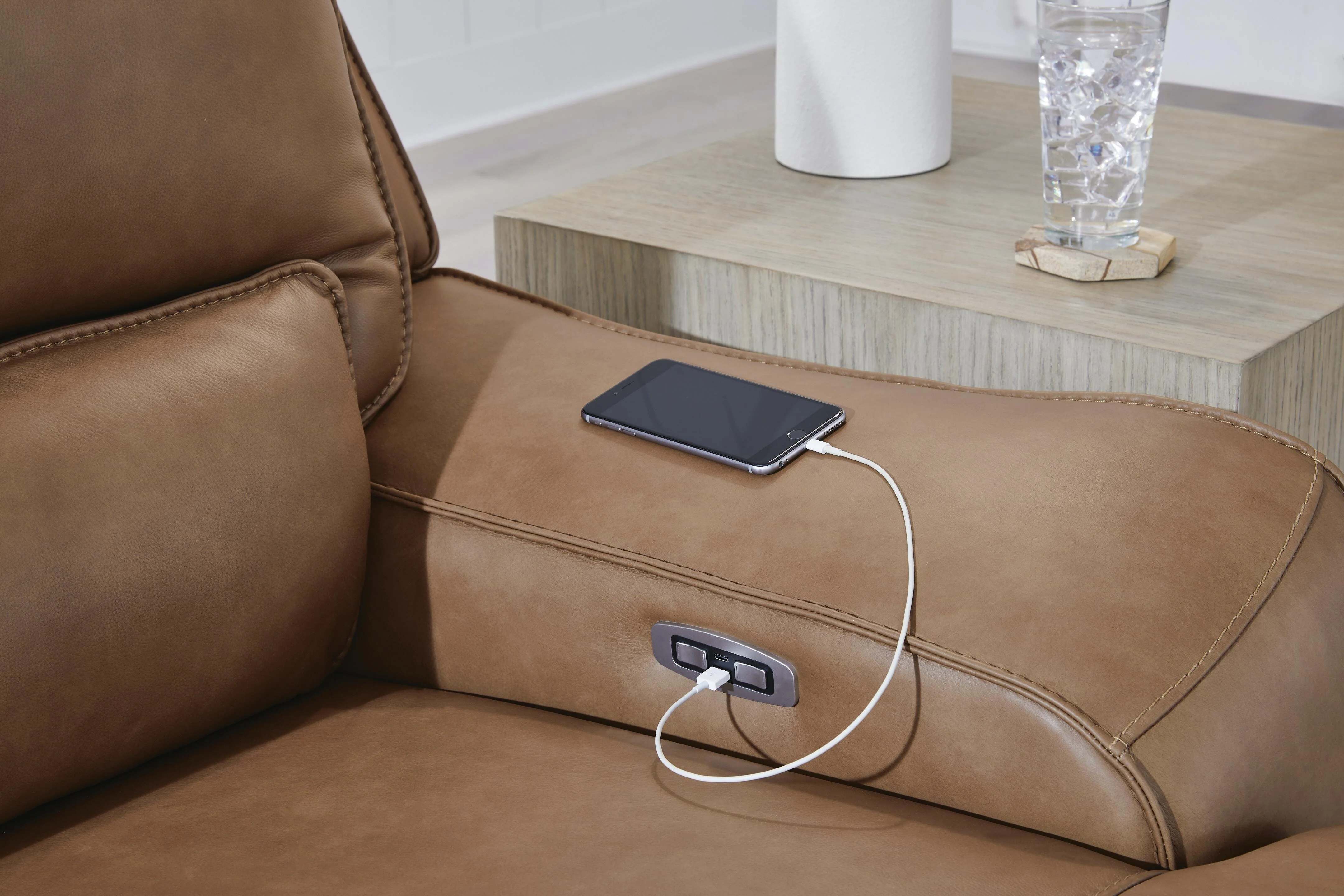 DeepWakes Power Reclining Sectional - Image 20