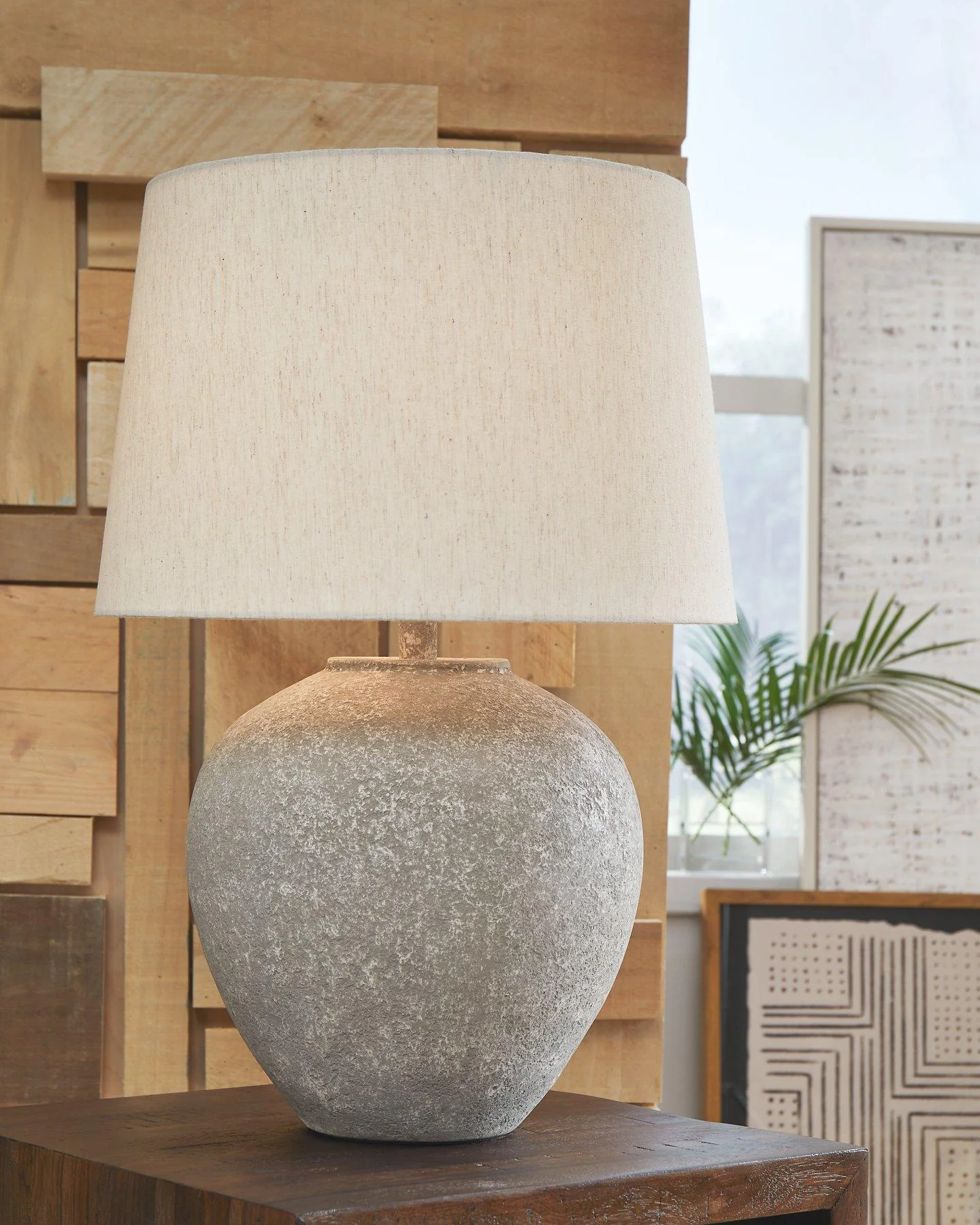 Dreward Lamp Set - Image 2