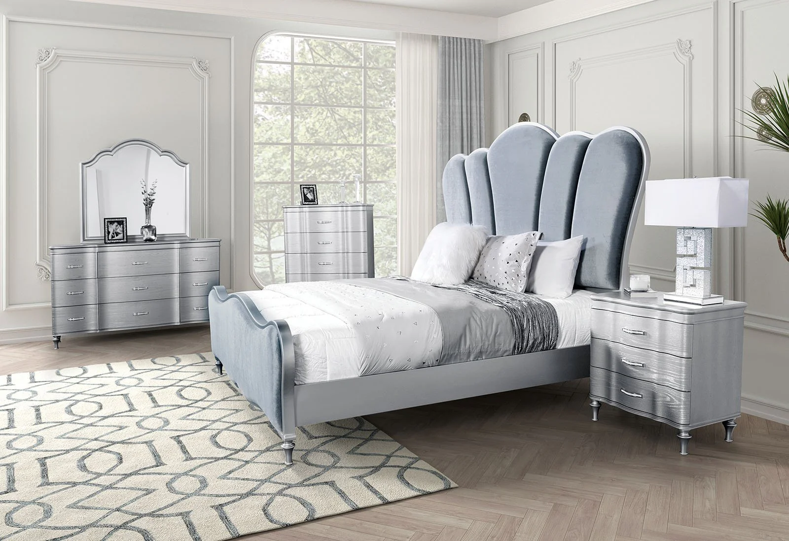Eleanora 5 Pc. Queen Bedroom Set w/ Chest - Image 2