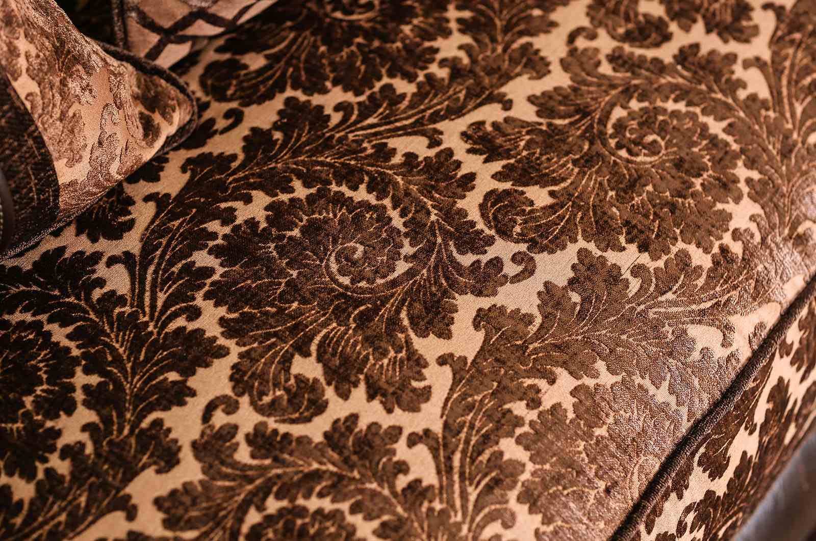 Elpis Sofa - Image 5