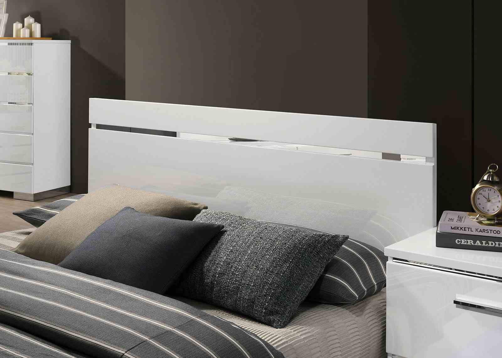 Erlach 4 Pc. Queen Bedroom Set - Image 2