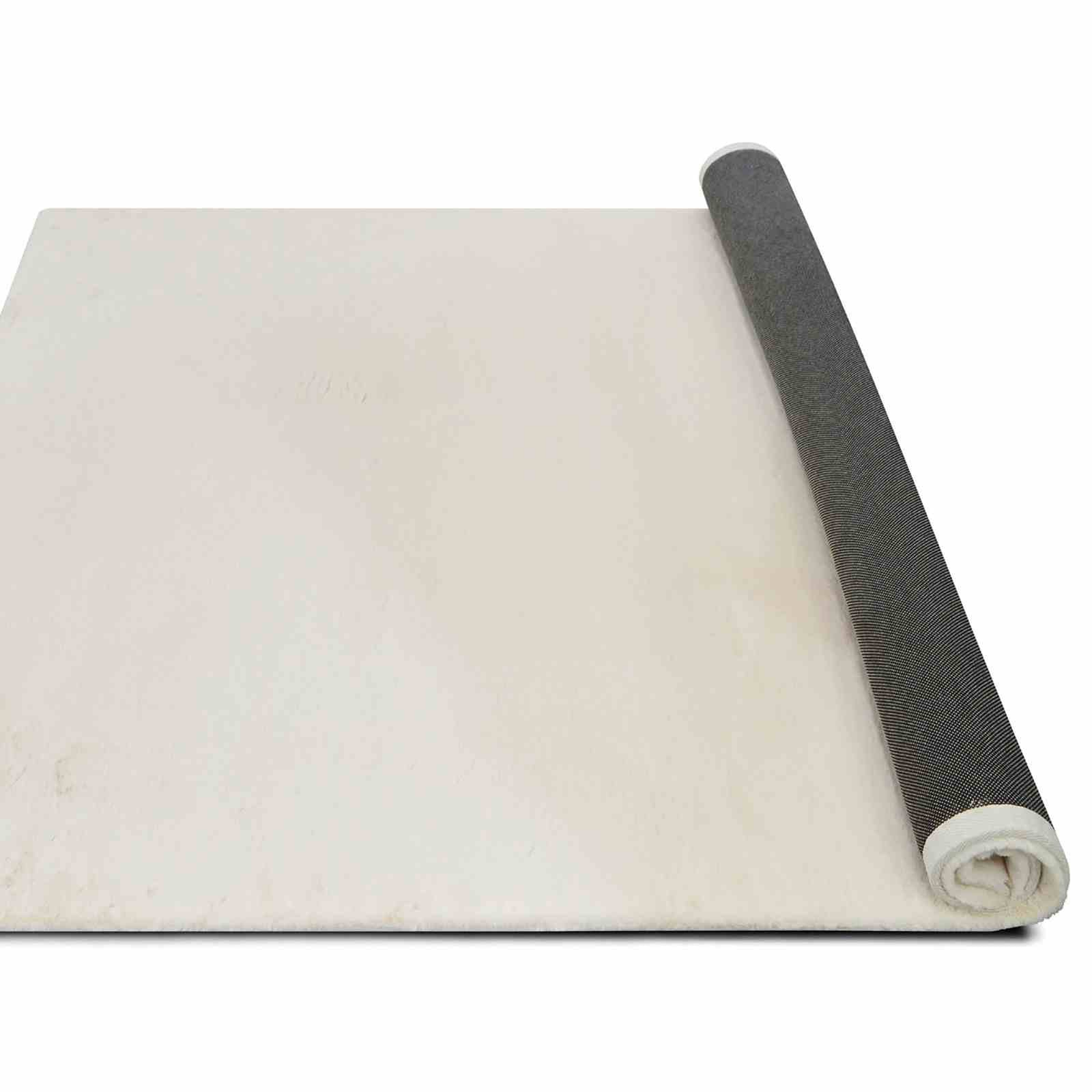 Famalica 5' X 7' Area Rug - Image 4