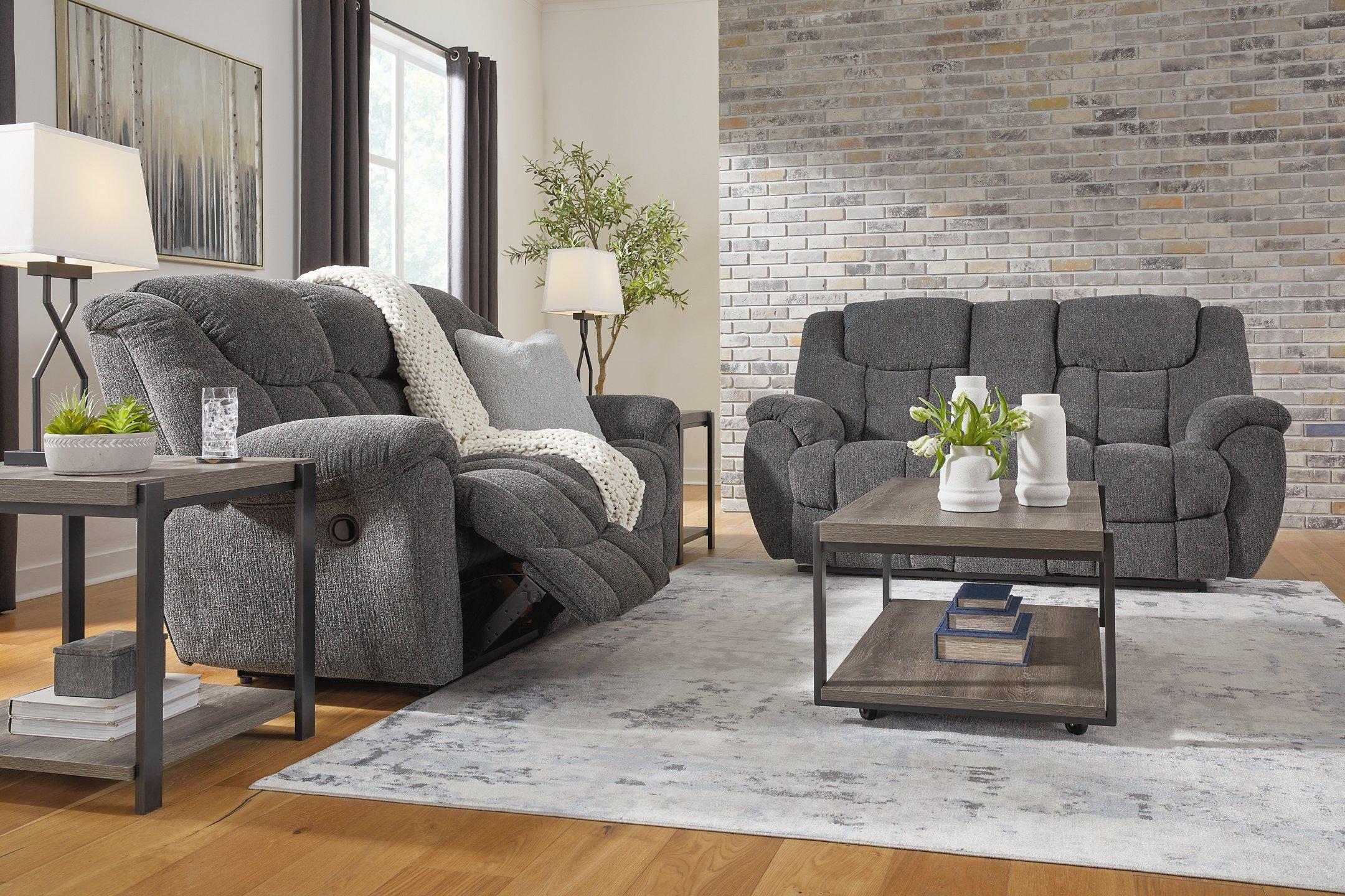 Foreside Living Room Set - Image 4