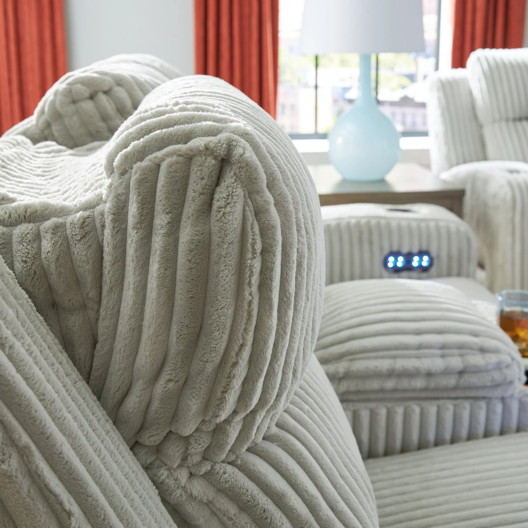 Forest Lake Living Room Set - Image 18