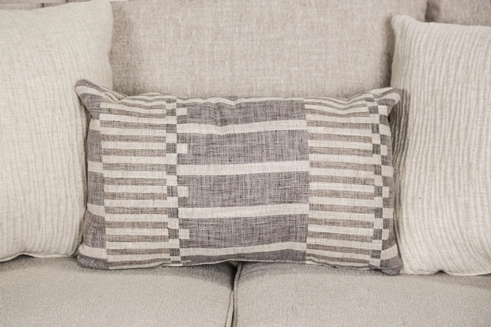 Gervais Oversized Sofa - Image 4