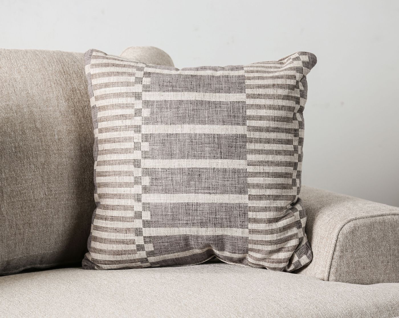 Gervais Sofa+Loveseat - Image 5