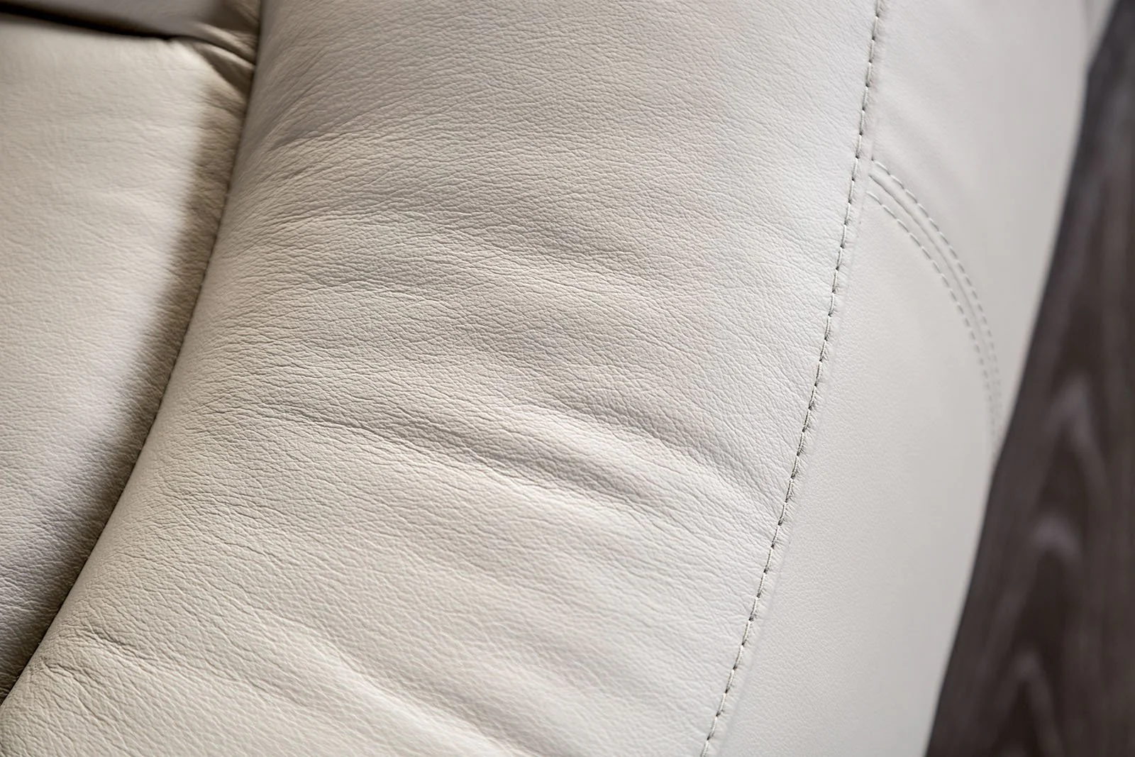 Glarus Sofa, Off-White - Image 4
