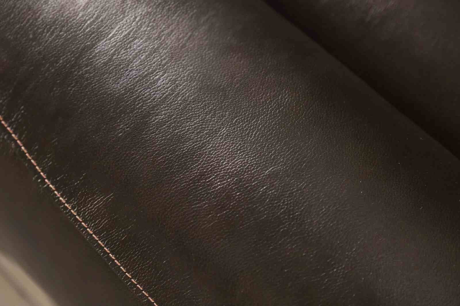 Gorgius Power Loveseat, Espresso - Image 3