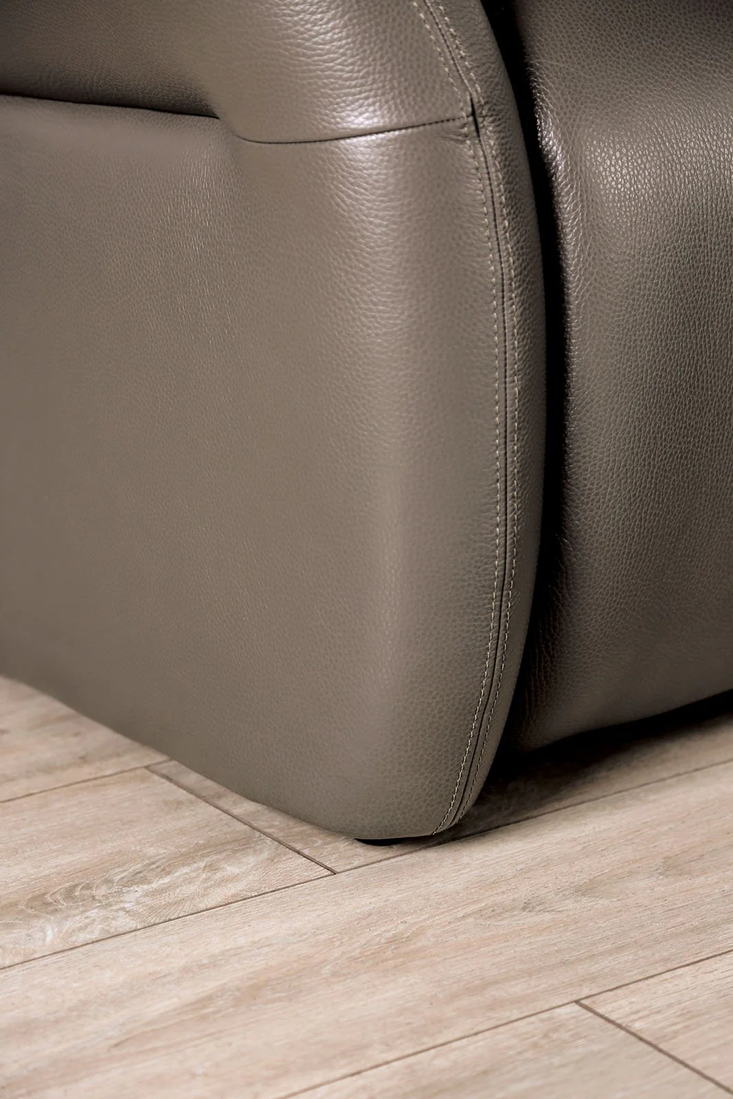 Granucci Power Sofa + Loveseat - Image 3