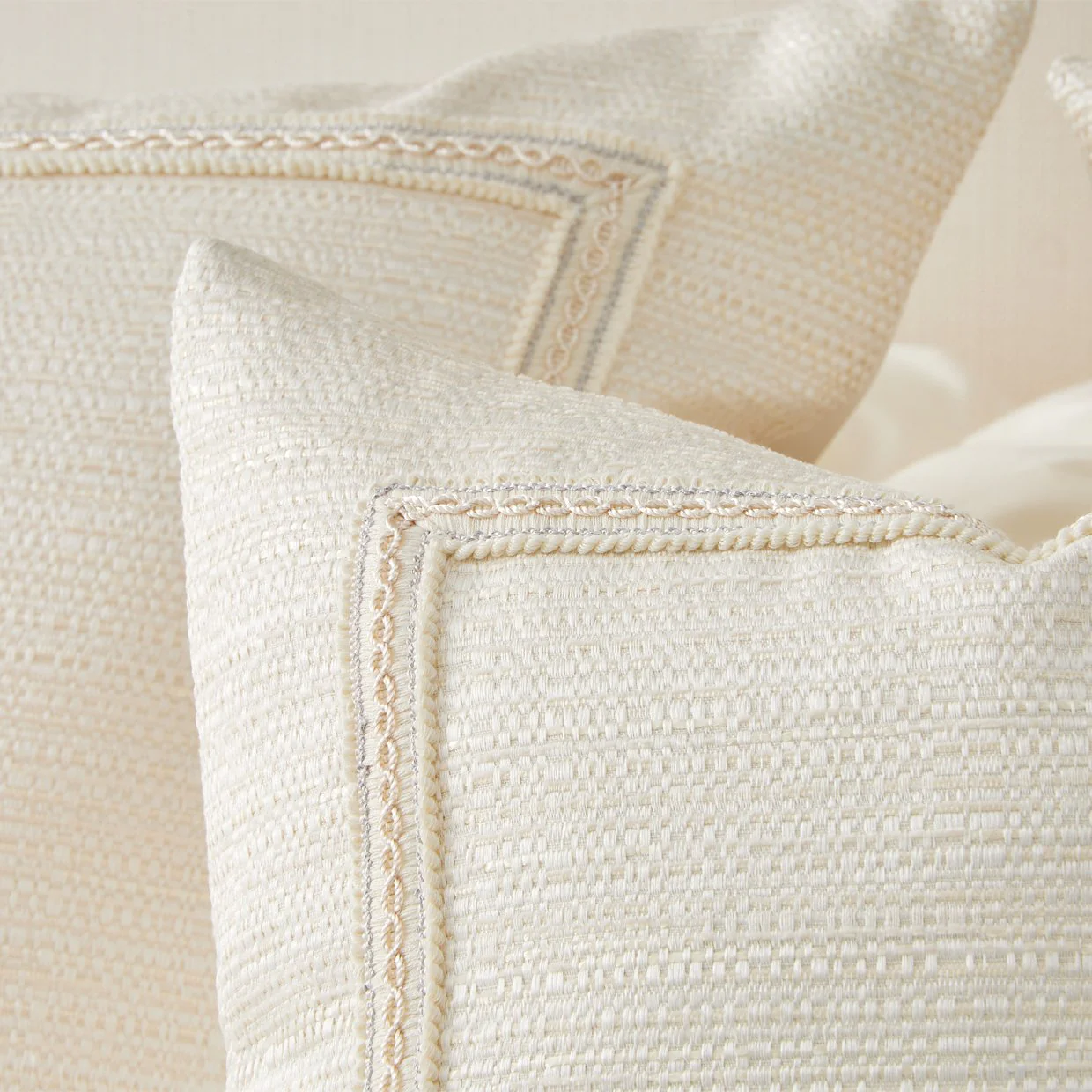 Harlow 4-Piece King Comforter Set - Ivory - Image 12