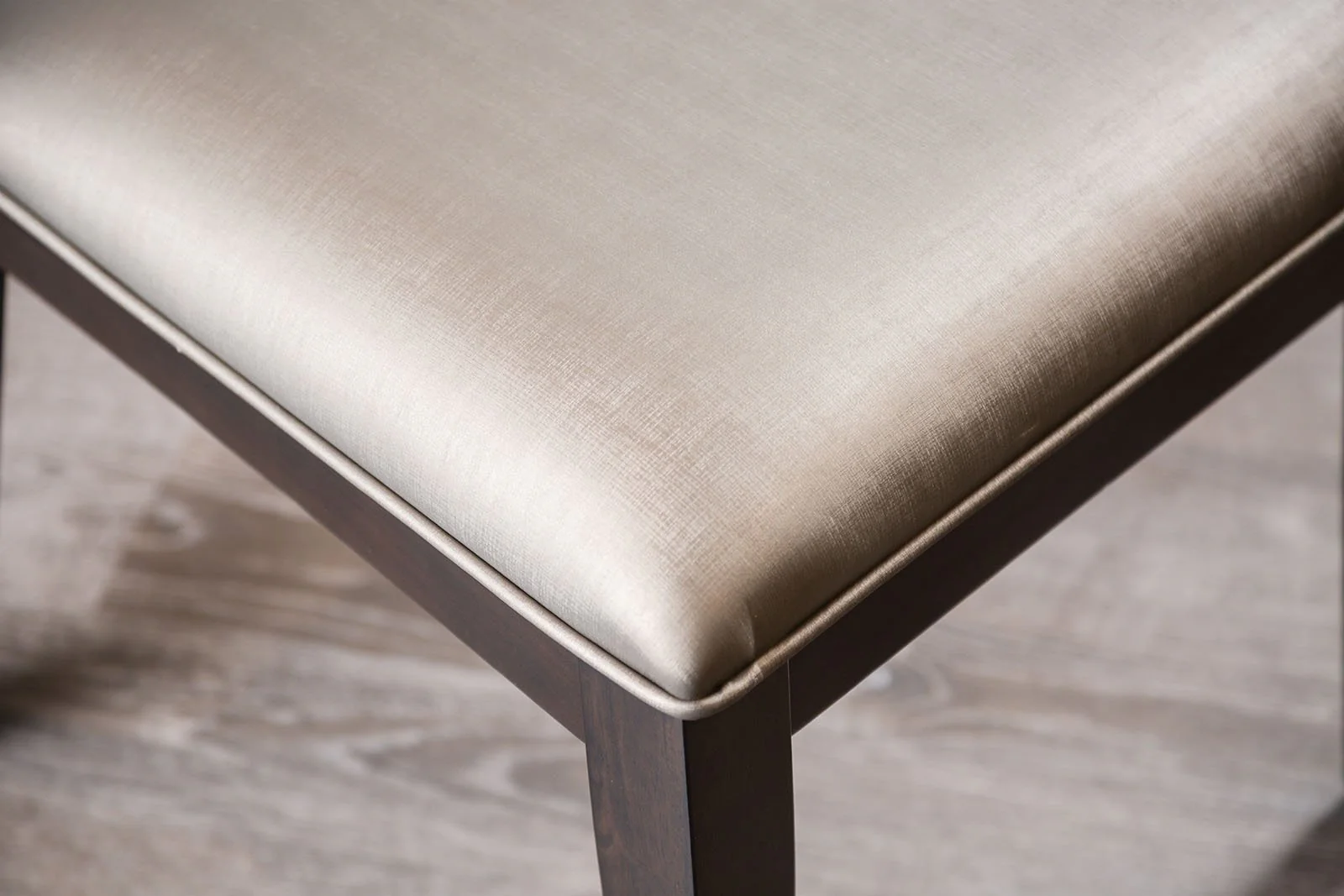 Hinwitz Side Chair (2/CTN), Espresso - Image 3