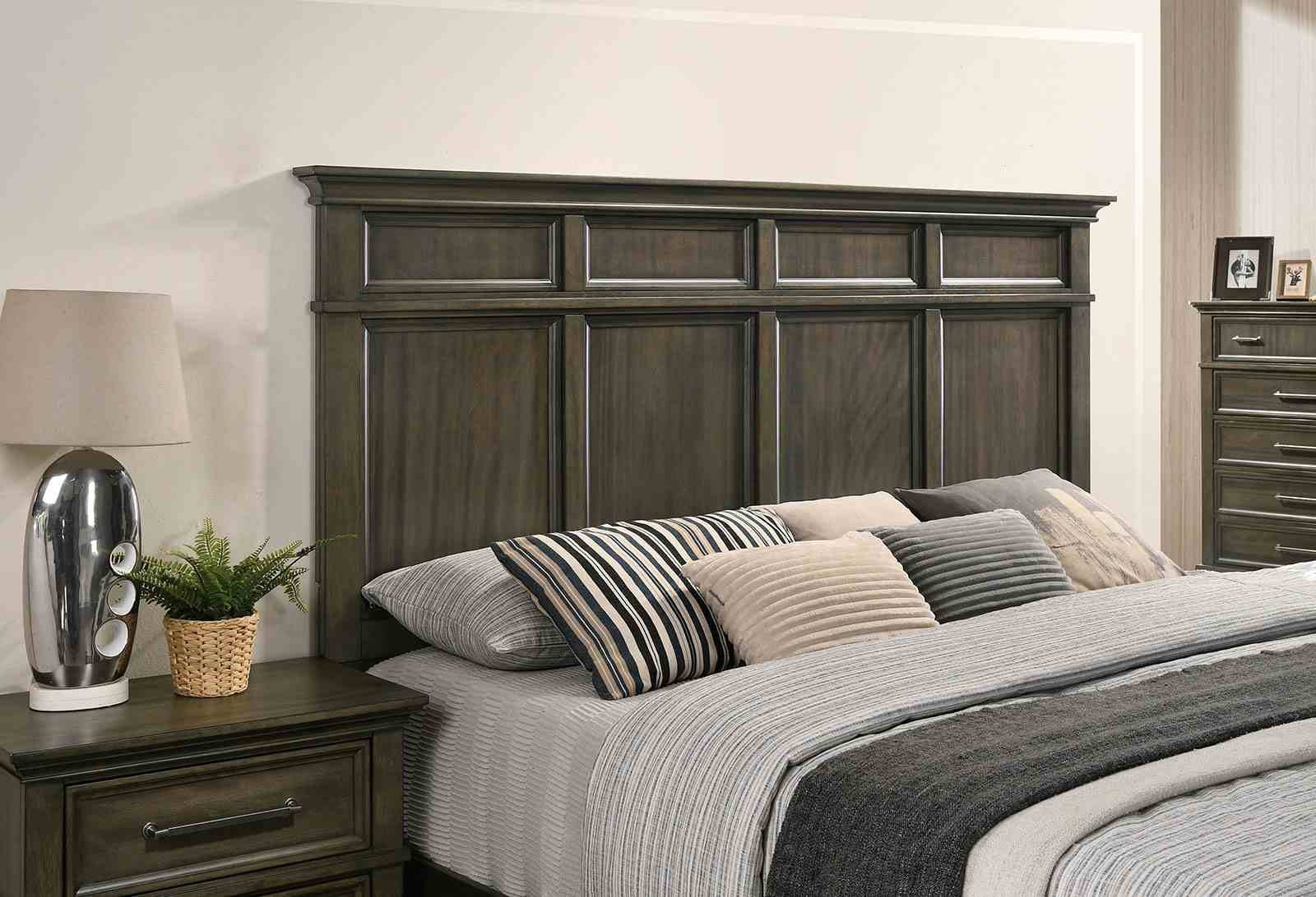 Houston 5 Pc. Queen Bedroom Set w/ Chest - Image 3
