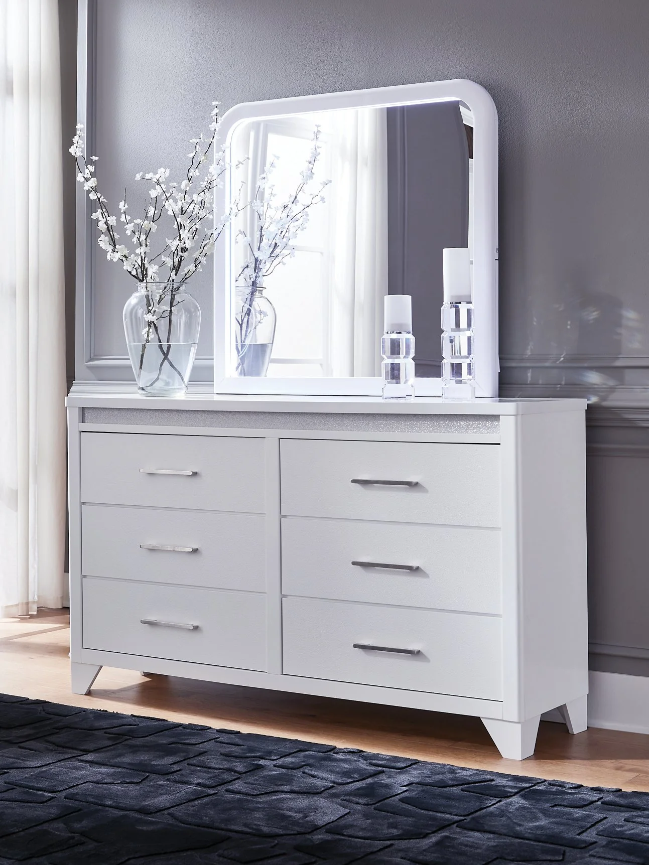Jarlee Dresser and Mirror - Image 2