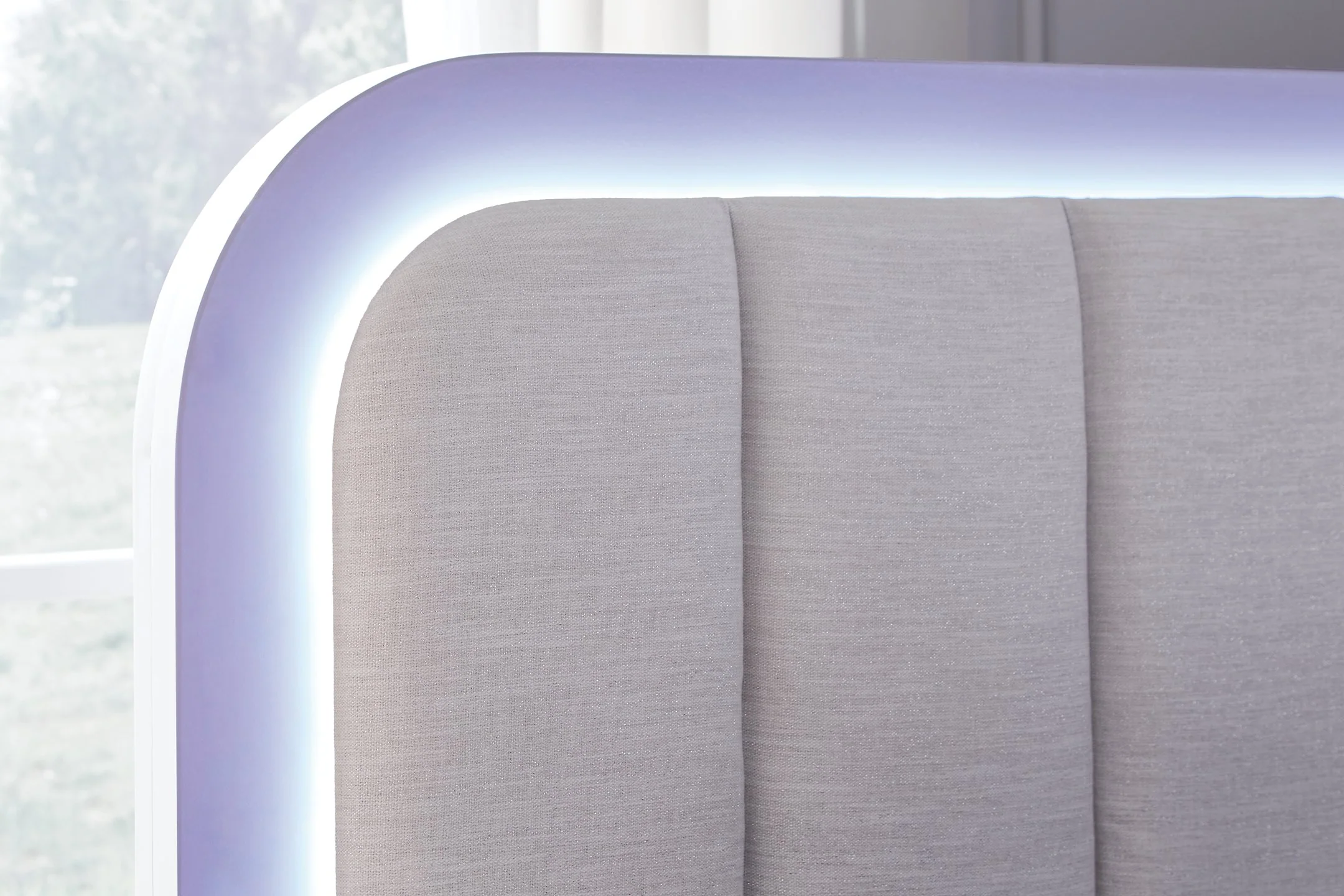 Jarlee Upholstered Bed - Image 23